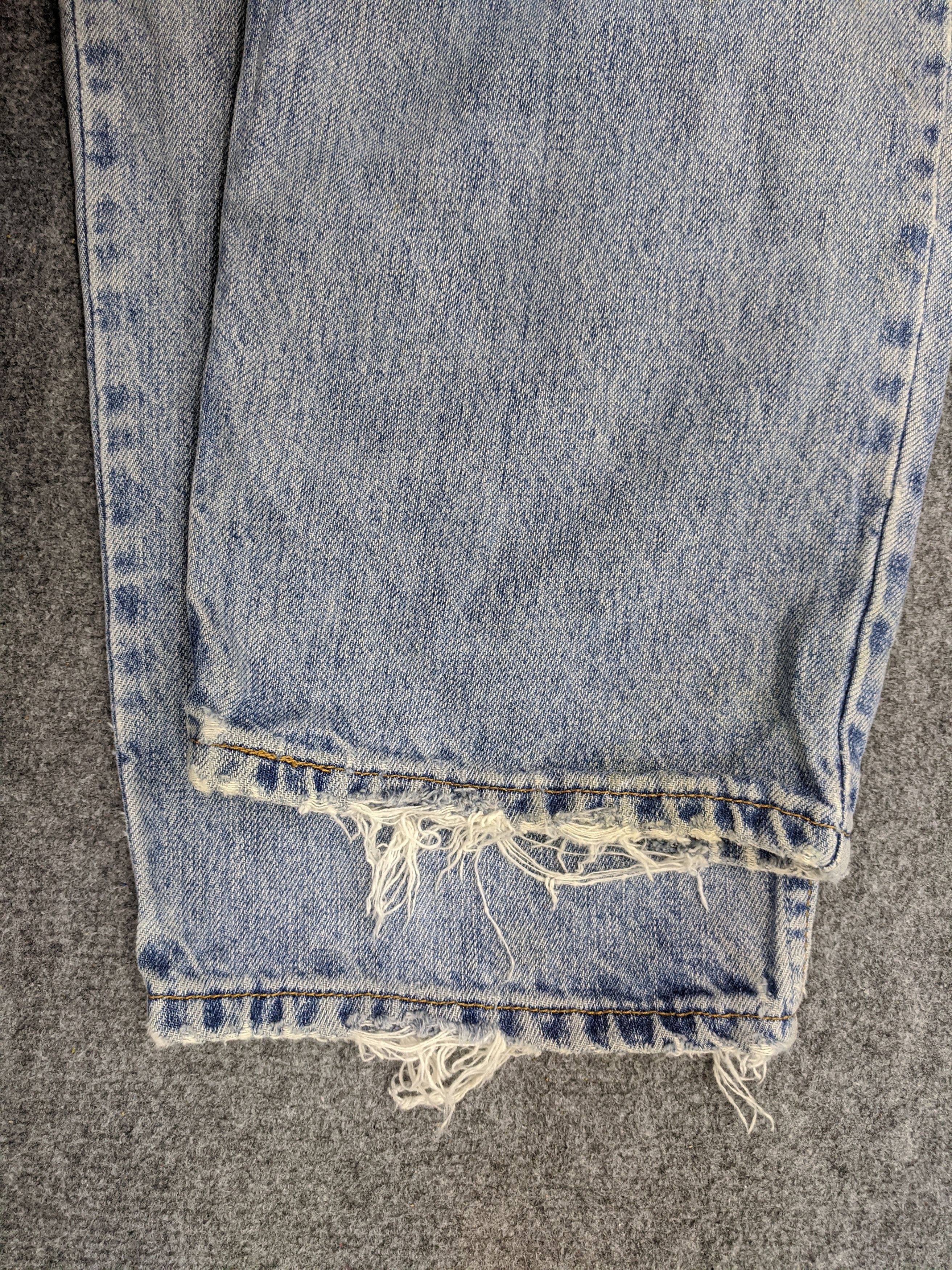 Levi's Vintage Levis 550 Jeans DP0727 Size US 35 - 14 Thumbnail