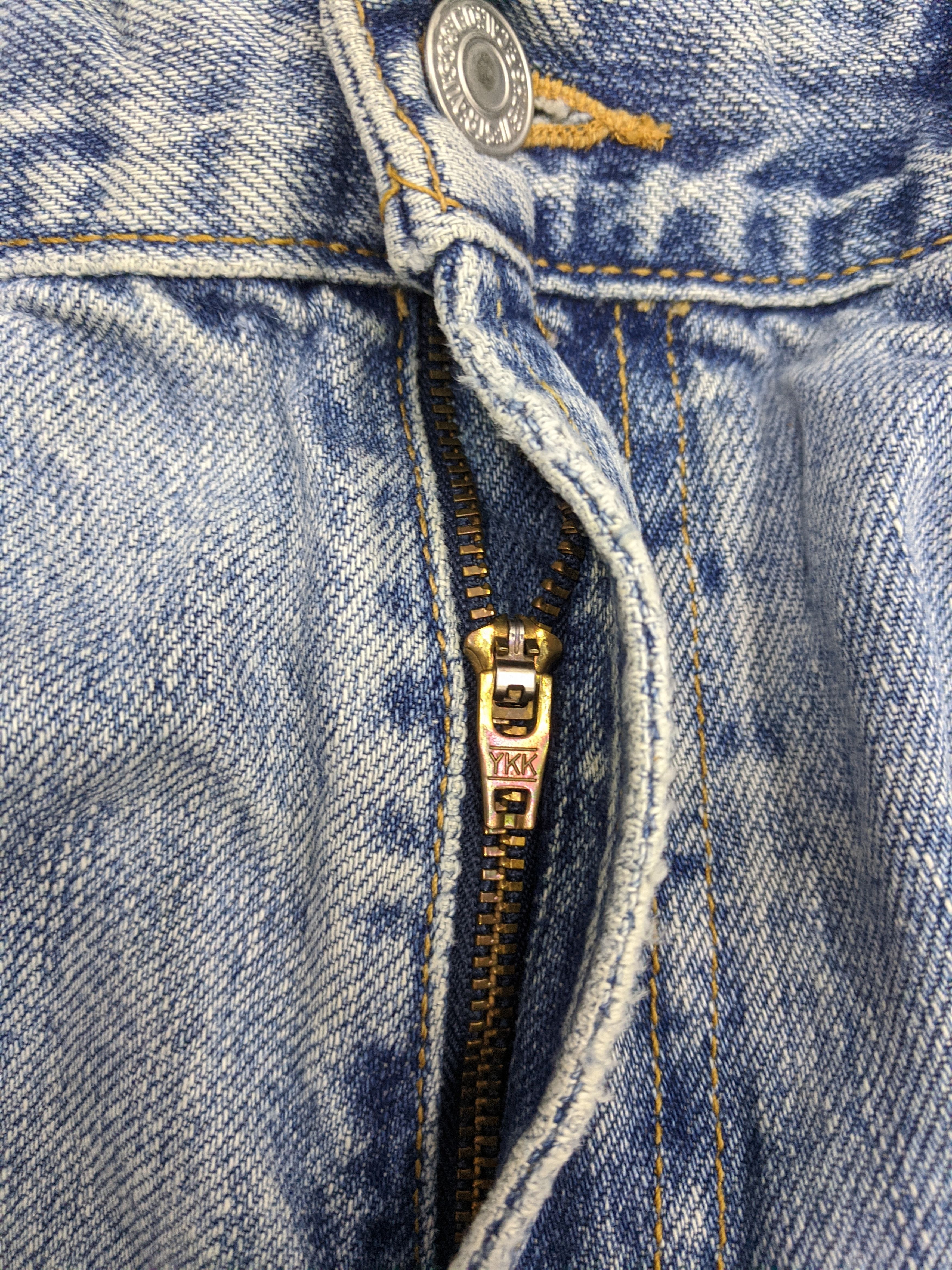 Levi's Vintage Levis 550 Jeans DP0727 Size US 35 - 12 Thumbnail