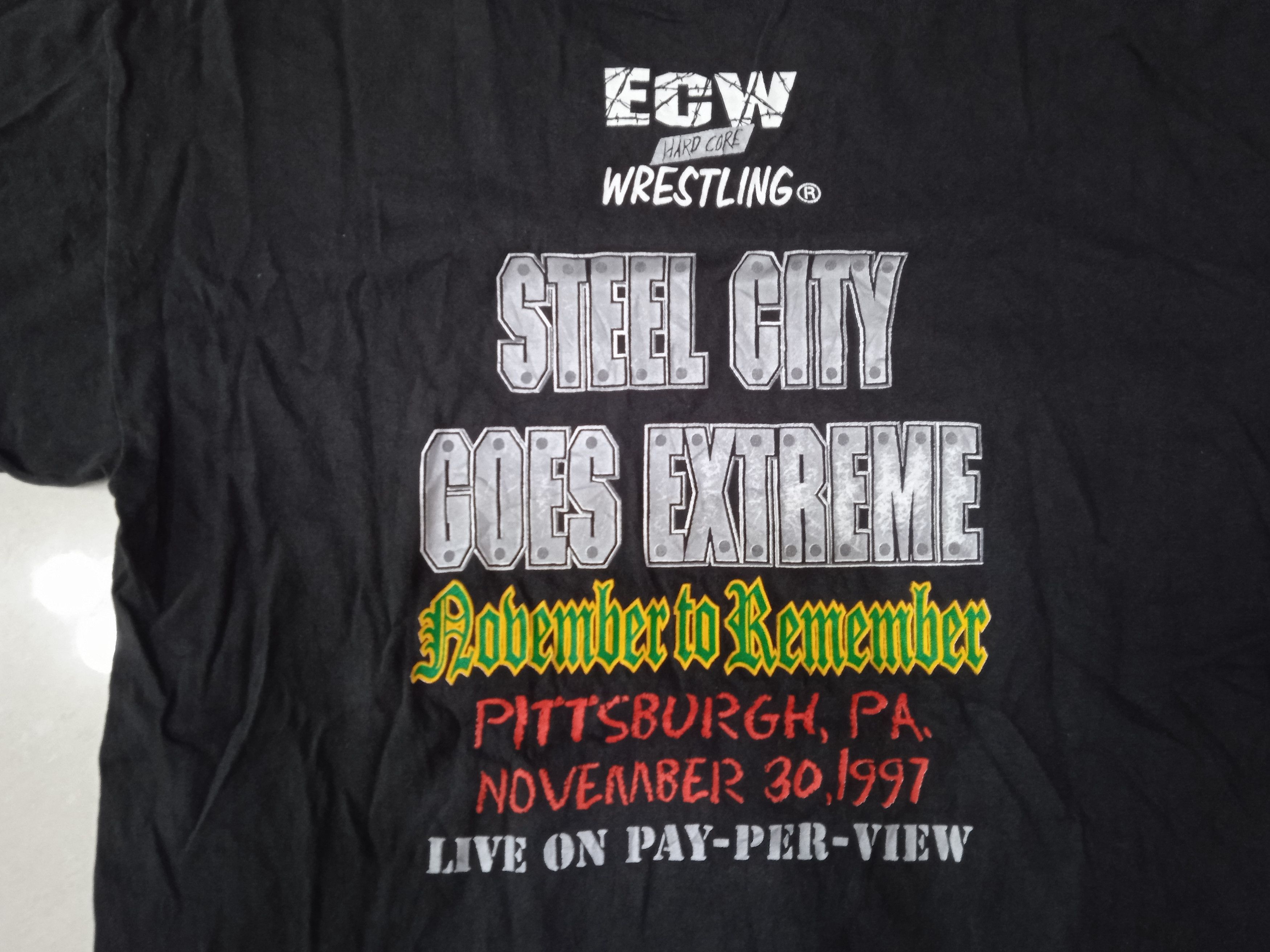 Vintage VINTAGE 90s ECW November to Remember 1997 T-Shirt WWE Size US L / EU 52-54 / 3 - 4 Thumbnail