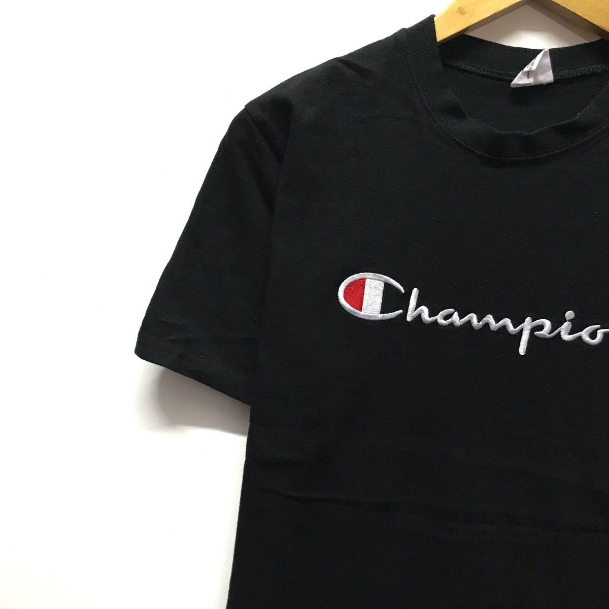 Champion × Vintage Vintage Champion Shirt Champion CrewNeck Champion Size US M / EU 48-50 / 2 - 4 Thumbnail