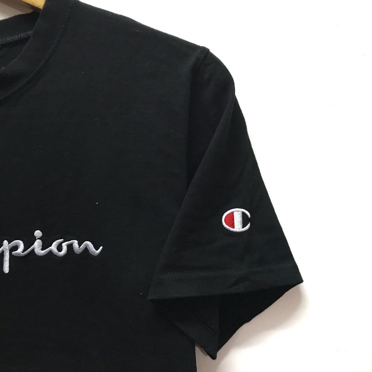 Champion × Vintage Vintage Champion Shirt Champion CrewNeck Champion Size US M / EU 48-50 / 2 - 5 Thumbnail