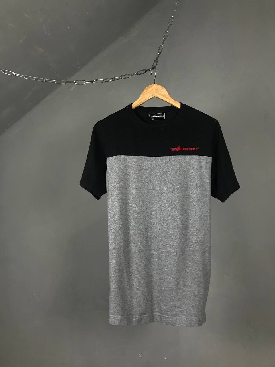 The Hundreds × Vintage The Hundreds vintage streetwear tee Size US S / EU 44-46 / 1 - 1 Thumbnail