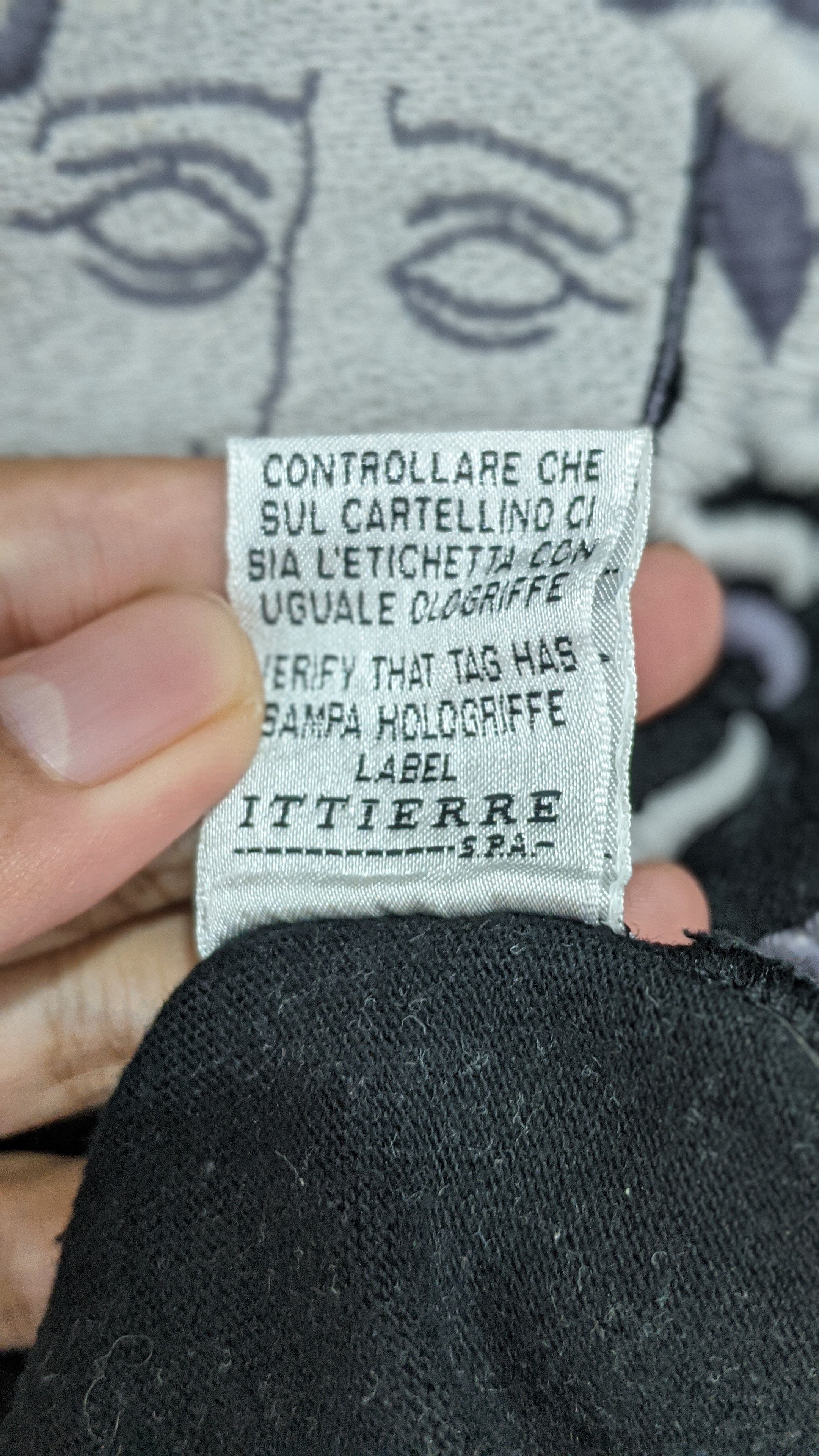 Versace Jeans Couture Versace Medusa head embroidery 90s turtleneck sweatshirt Size US M / EU 48-50 / 2 - 5 Thumbnail