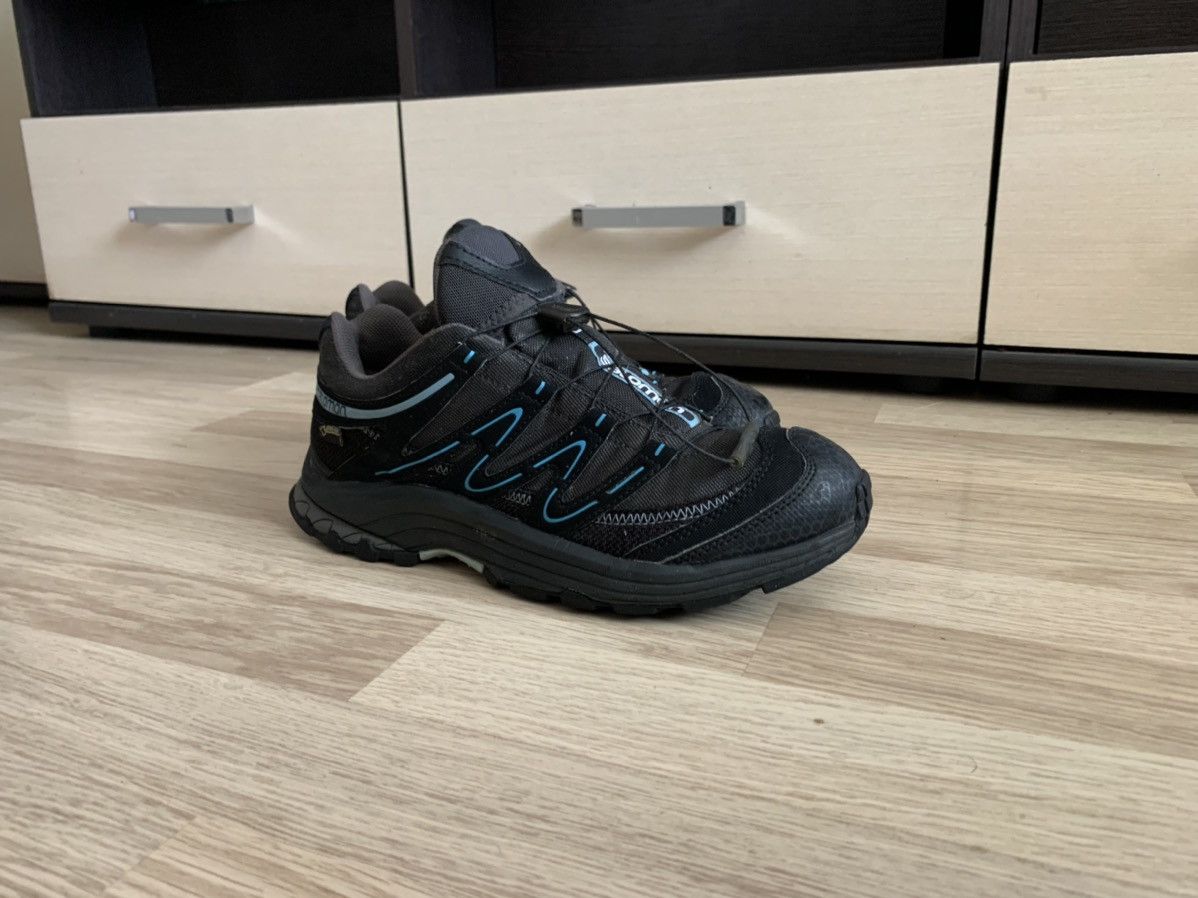 Salomon Salomon gore tex tracking shoes Size US 8 / EU 41 - 2 Thumbnail