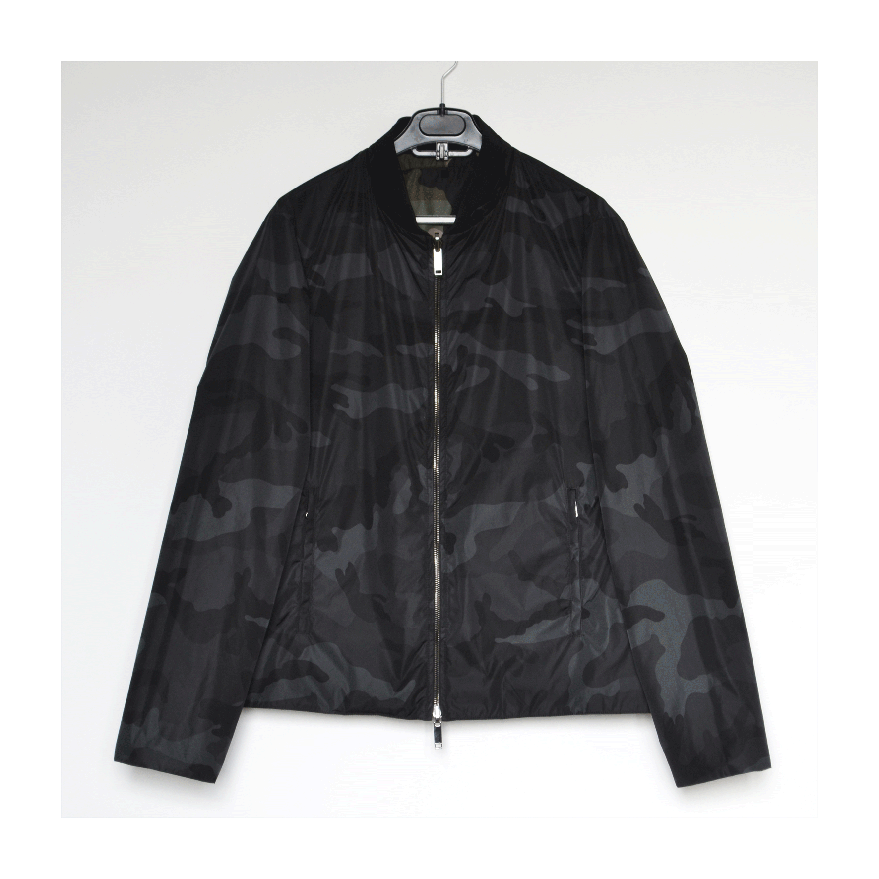 Valentino VALENTINO Jacket Reversible Bomber Camouflage Green Black Size US S / EU 44-46 / 1 - 4 Thumbnail