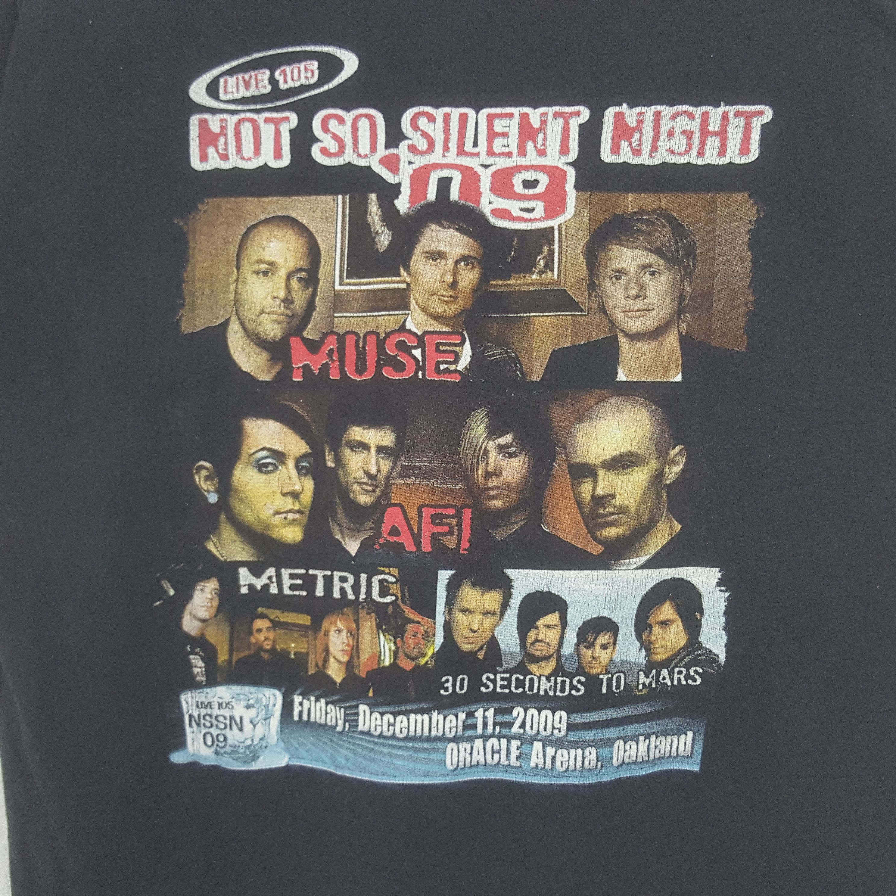 Band Tees × Vintage Vintage Not So Silent Night Muse Afi Metric Rock Tshirt Size US L / EU 52-54 / 3 - 2 Thumbnail