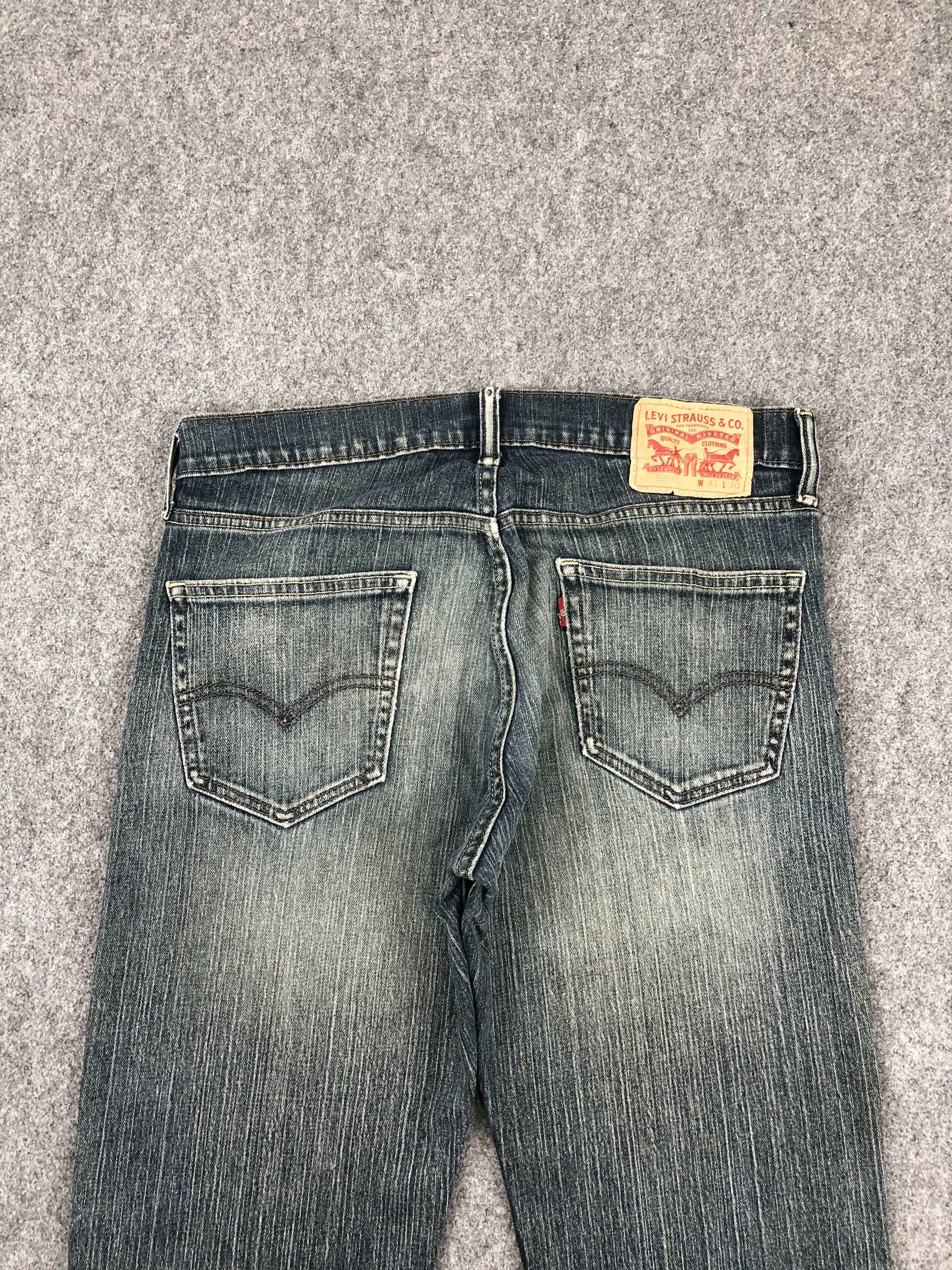 Levi's Vintage Levis 559 Faded Blue Denim DP1438 Size US 32 / EU 48 - 12 Thumbnail