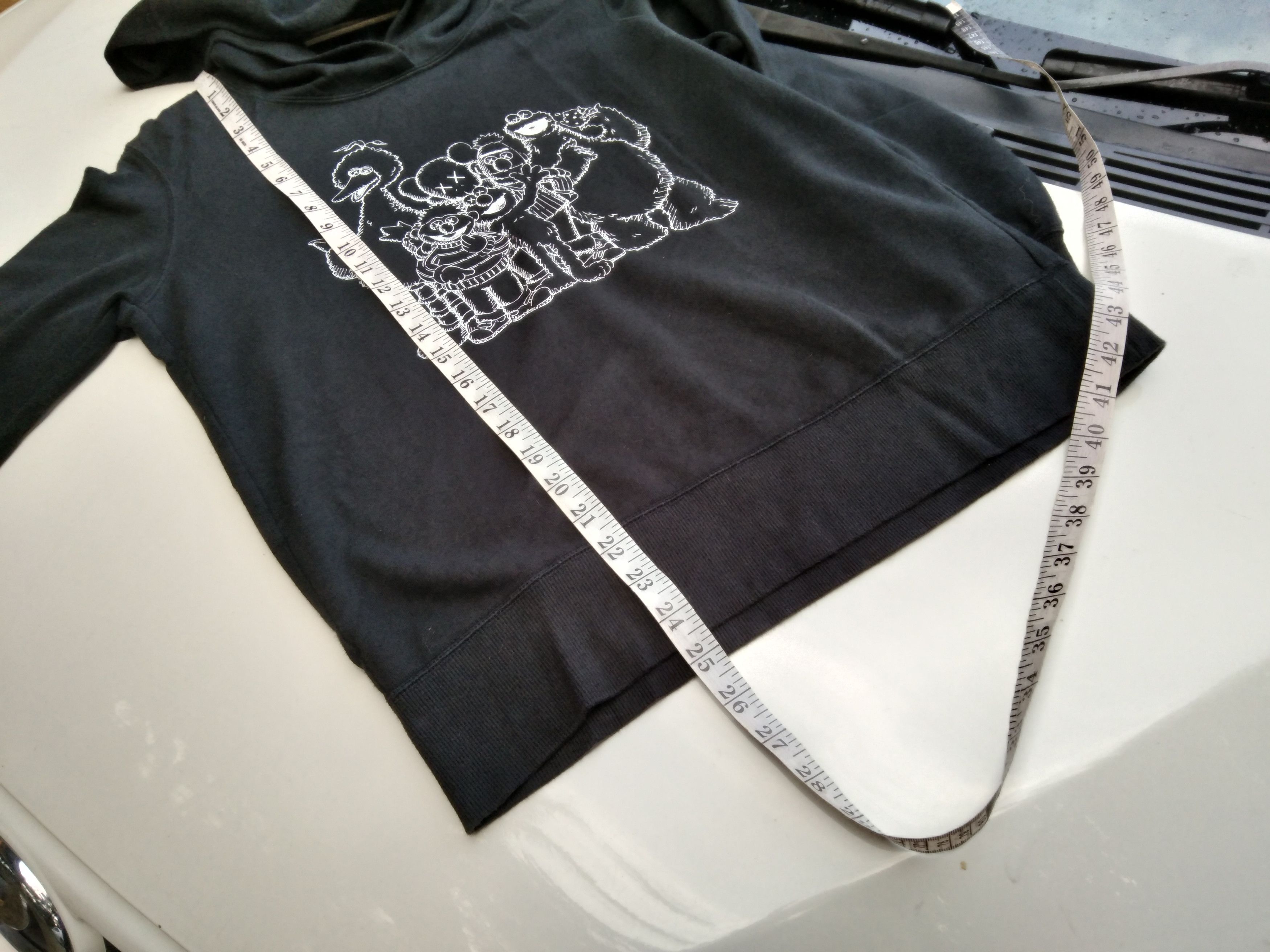 Kaws × Uniqlo VINTAGE KAWS x SASAME STREET SWEATSHIRT HOODIE Size US M / EU 48-50 / 2 - 12 Thumbnail