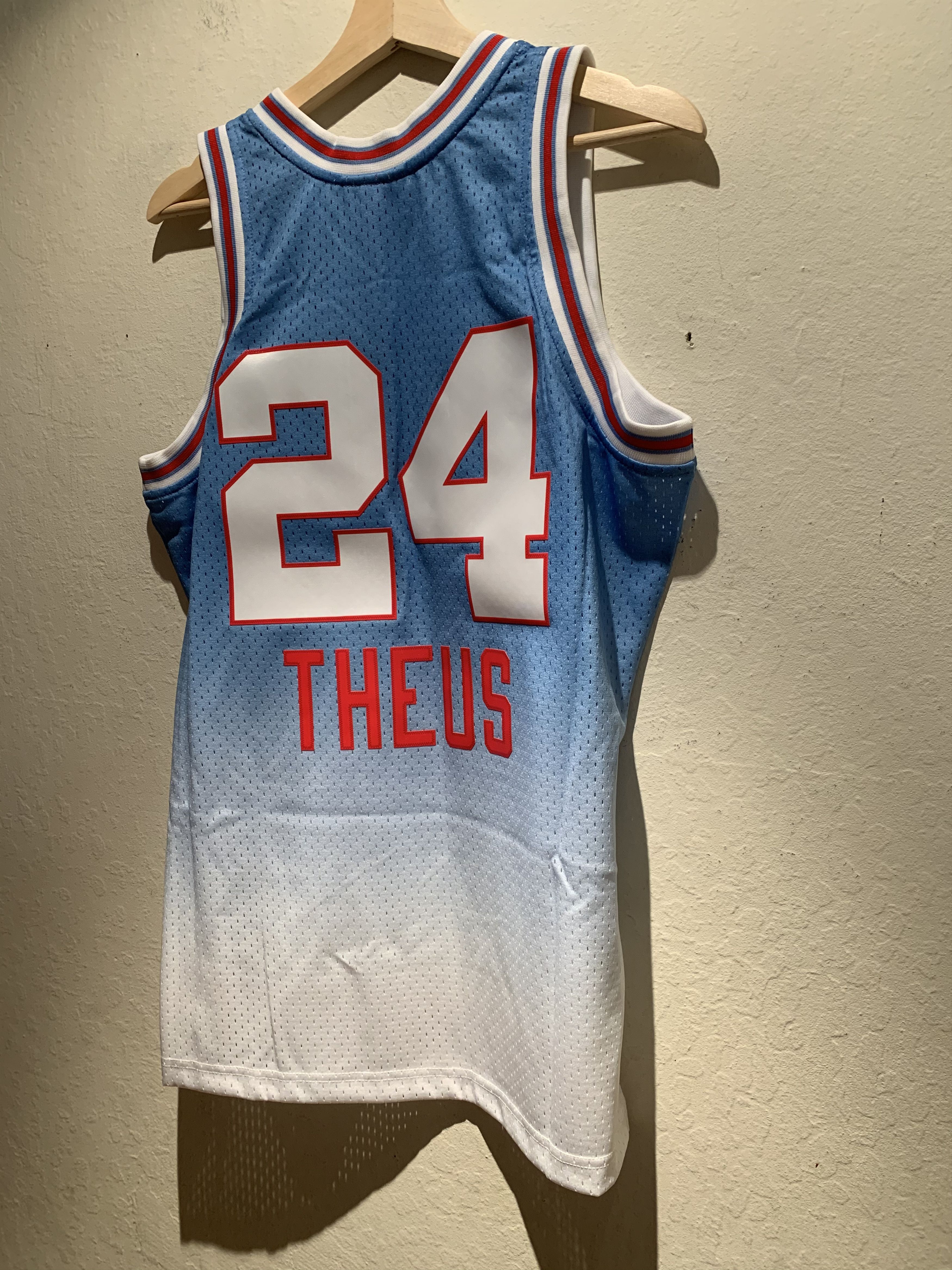 Mitchell & Ness × NBA RARE* Mitchell Ness HWC Sacramento Kings Reggie Theus Jersey Size US M / EU 48-50 / 2 - 6 Thumbnail