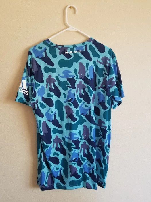 Adidas × Pharrell "COMPLEXCON EXCLUSIVE CAMO TEE" Size US L / EU 52-54 / 3 - 1 Thumbnail