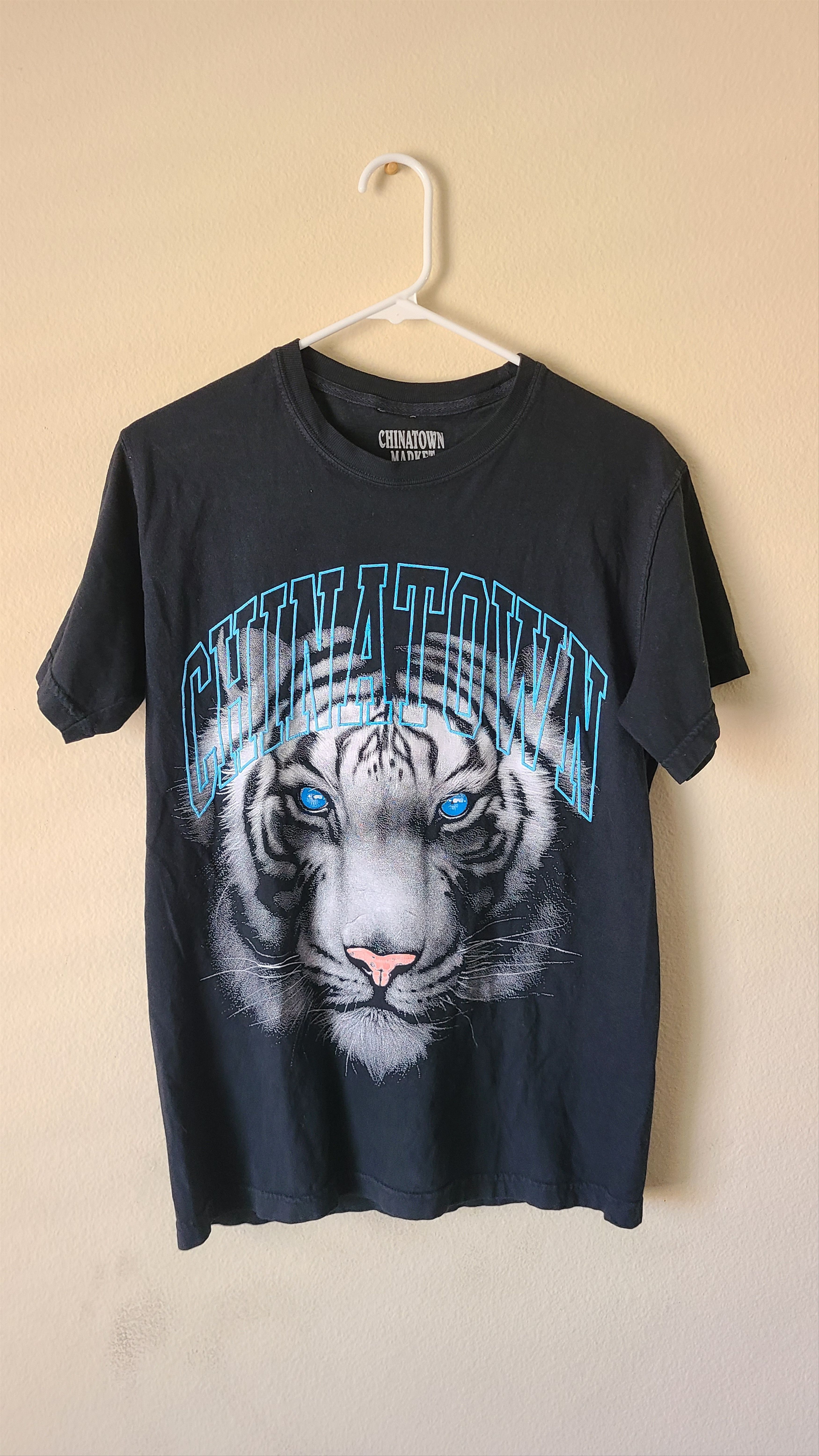 Complex × Market WHITE TIGER - COMPLEXCON TEE Size US S / EU 44-46 / 1 - 1 Thumbnail