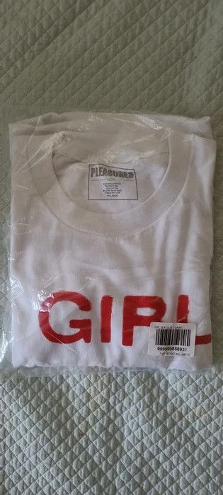 Pleasures × Vintage GIRL IS A GUN TEE Size US XXL / EU 58 / 5 - 1 Preview