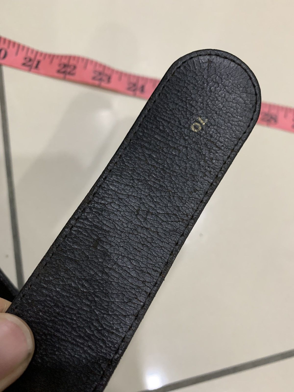 Gucci VINTAGE 1980s GUCCI GG LEATHER BELT Size 26 - 5 Thumbnail