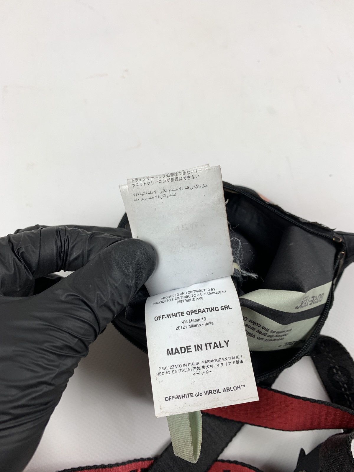 Goretex Off White Gore Tex Virgil Abloh Very Rare Messenger Bag Size ONE SIZE - 21 Thumbnail