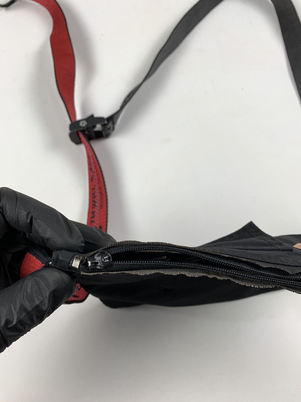 Goretex Off White Gore Tex Virgil Abloh Very Rare Messenger Bag Size ONE SIZE - 16 Thumbnail