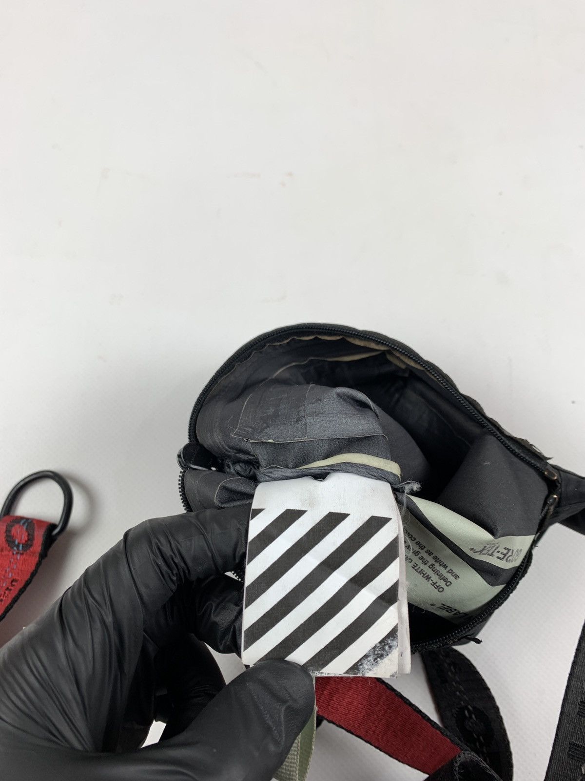 Goretex Off White Gore Tex Virgil Abloh Very Rare Messenger Bag Size ONE SIZE - 19 Thumbnail