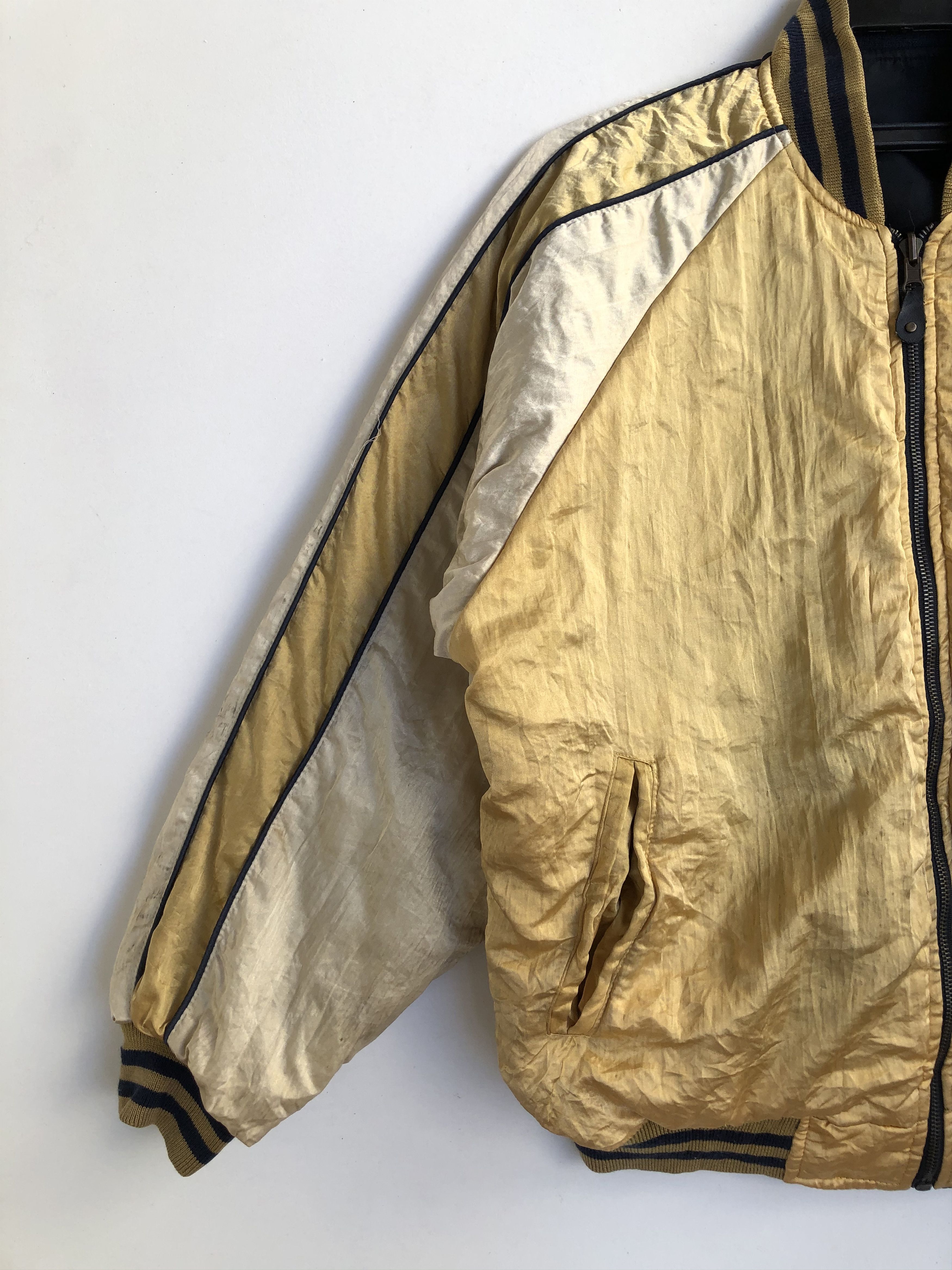 Japanese Brand × Vintage VINTAGE REVERSIBLE SUNTORY BOSS COFFEE BOMBER/MA-1 JACKET Size US M / EU 48-50 / 2 - 9 Thumbnail