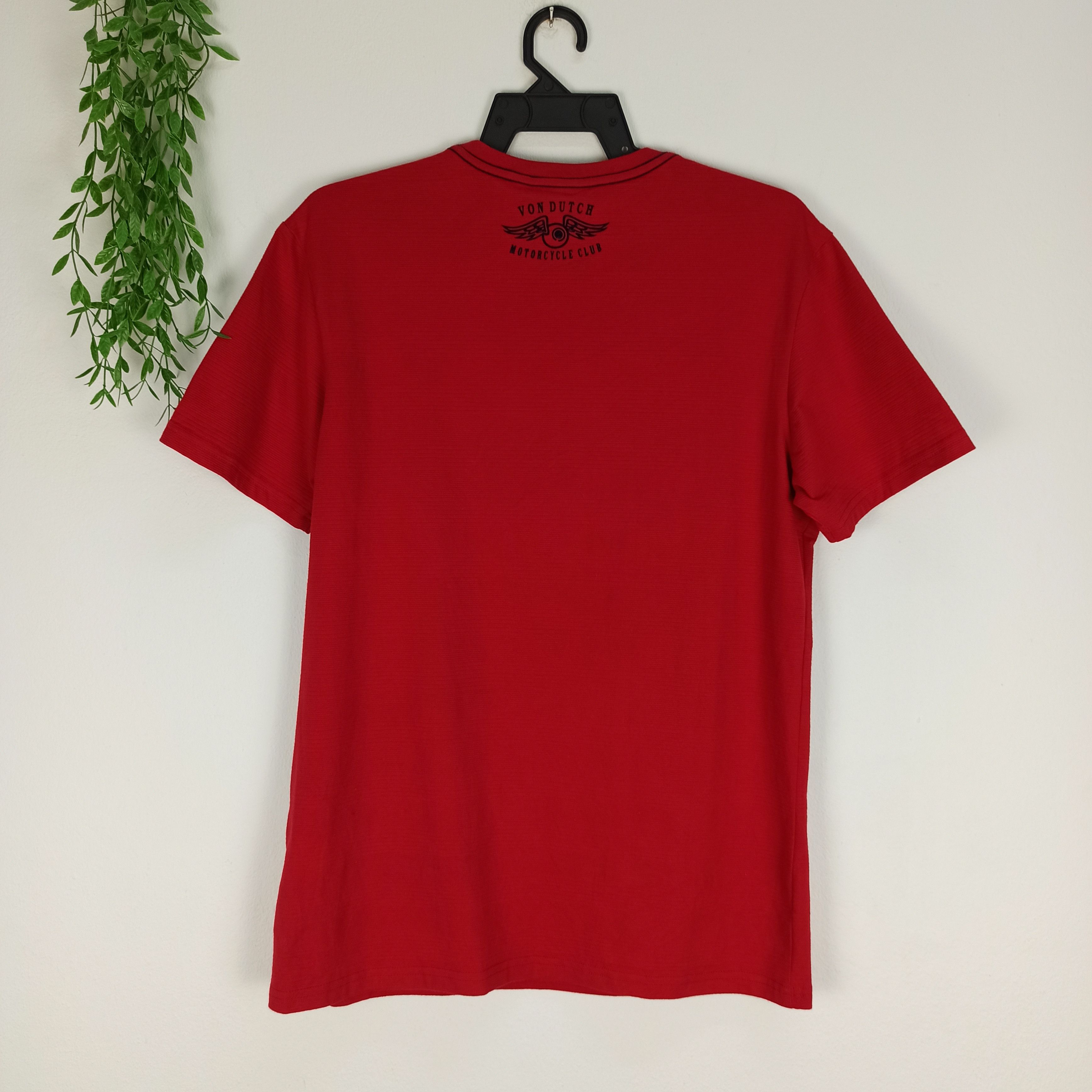 Von Dutch Rare Von Dutch Big Logo Tshirt Red Colour Size US L / EU 52-54 / 3 - 5 Thumbnail