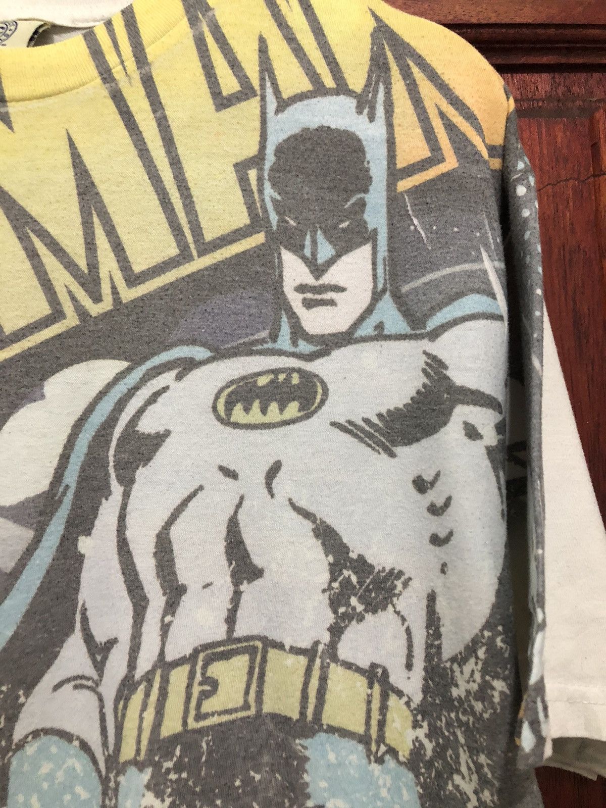 DC Comics Vintage Batman DC Comics Over Print Tshirt Size US L / EU 52-54 / 3 - 9 Thumbnail