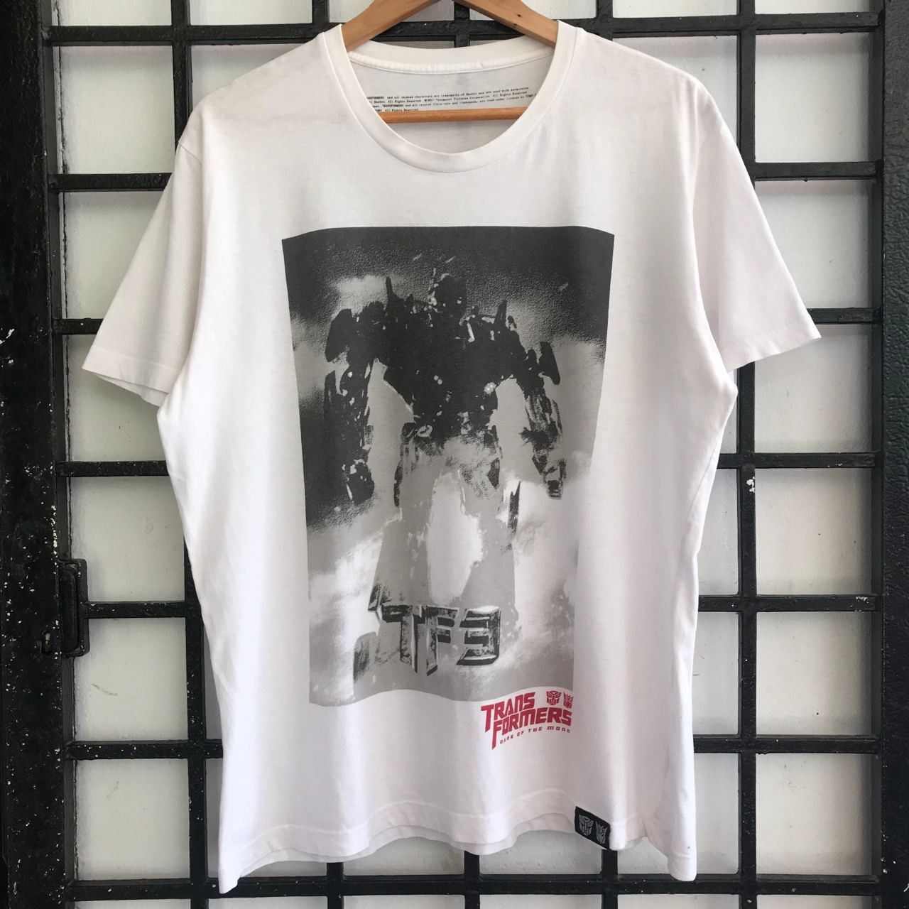 Japanese Brand × Vintage ,🔥 Vintage TRANSFORMERS Dark of The Moon Movie Tshirt Size US XL / EU 56 / 4 - 1 Thumbnail