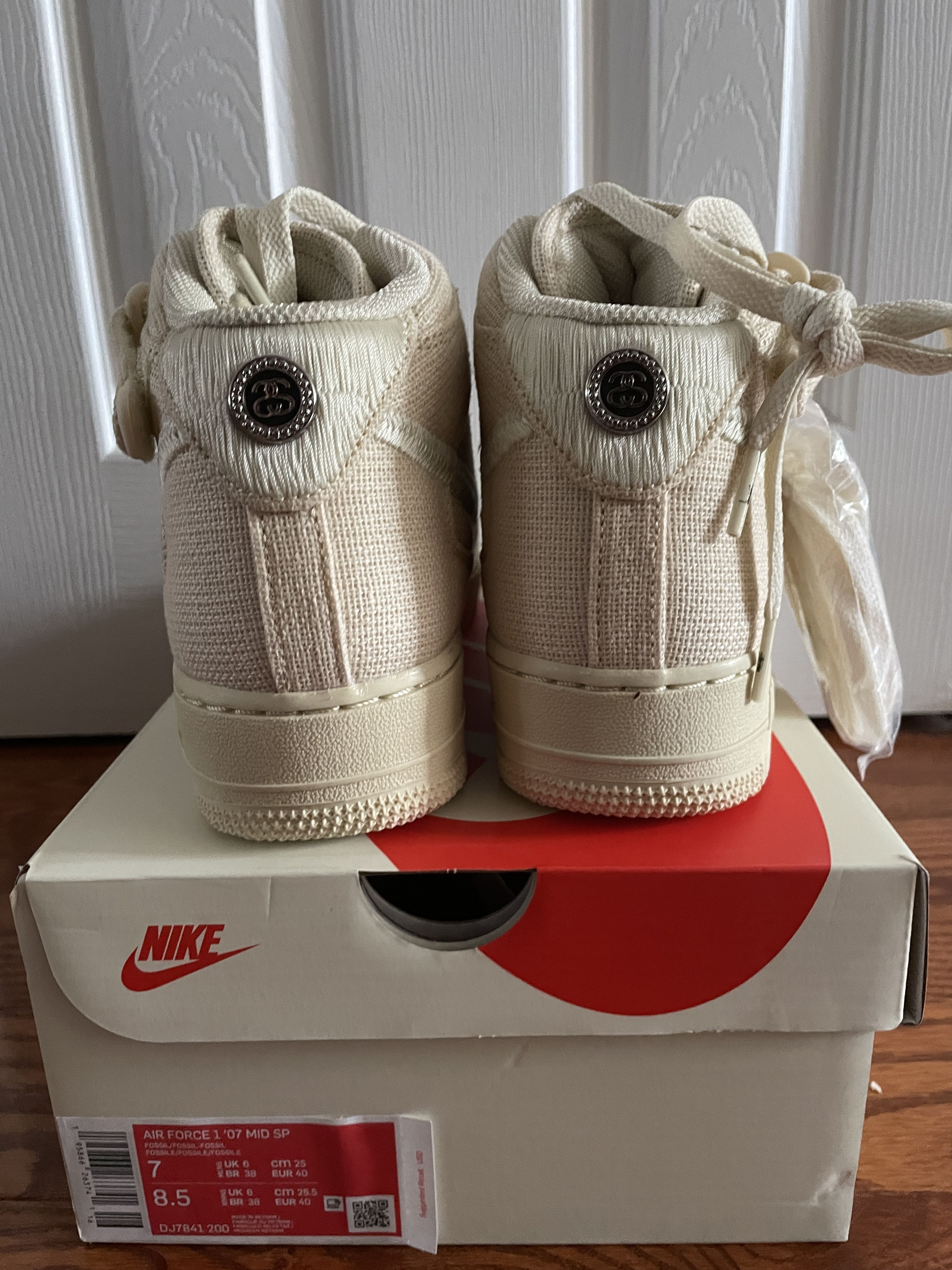 Nike × Stussy Stussy Nike Air Force 1 Mid Fossil Men 7 Women 8.5 NEW Size US 7 / EU 40 - 3 Thumbnail