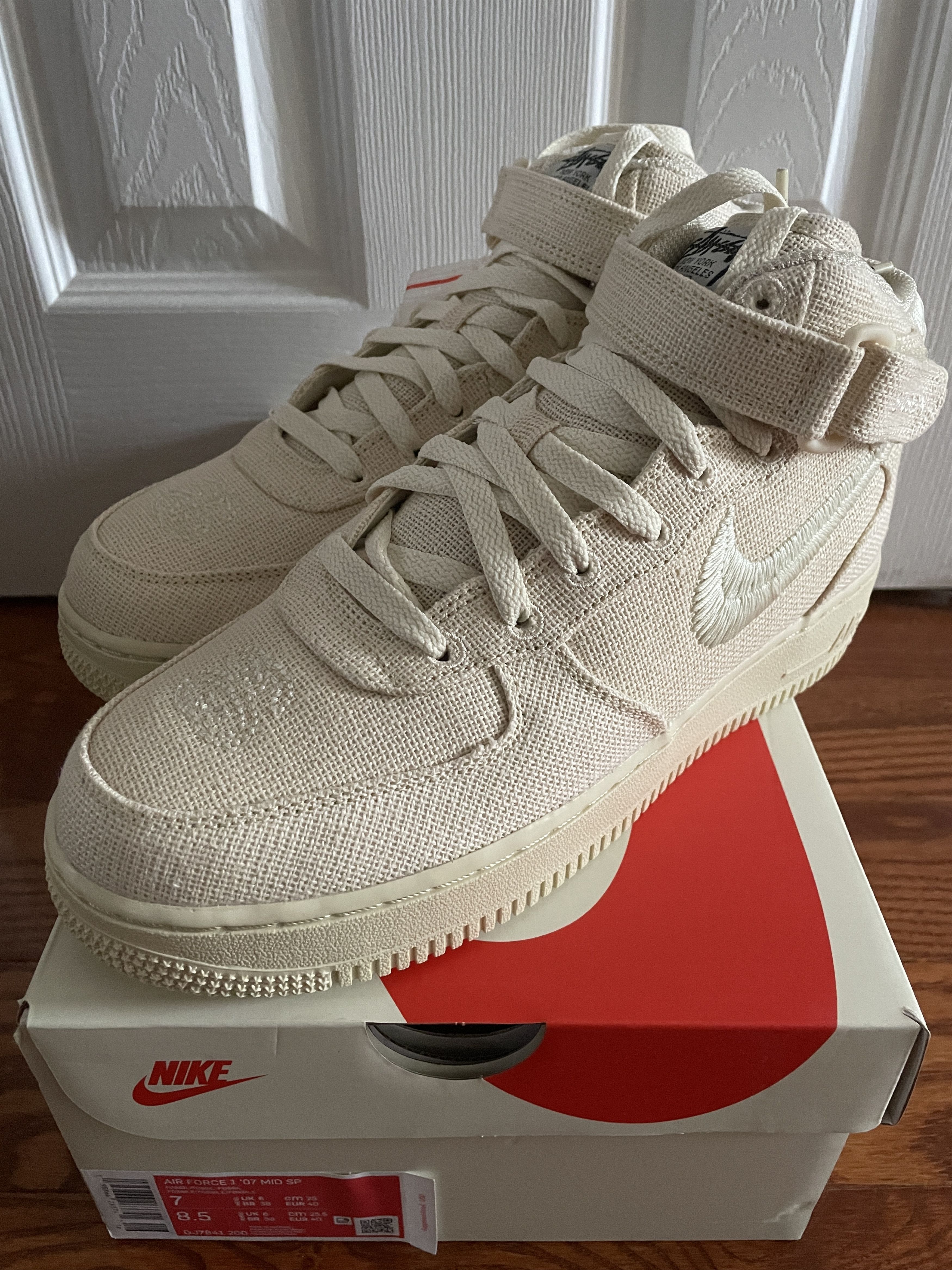 Nike × Stussy Stussy Nike Air Force 1 Mid Fossil Men 7 Women 8.5 NEW Size US 7 / EU 40 - 1 Thumbnail