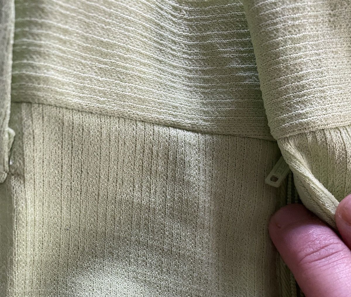 Vintage Vintage NWT 60’s Double Knit Yellow Green Polyester Shorts Size US 33 - 3 Thumbnail