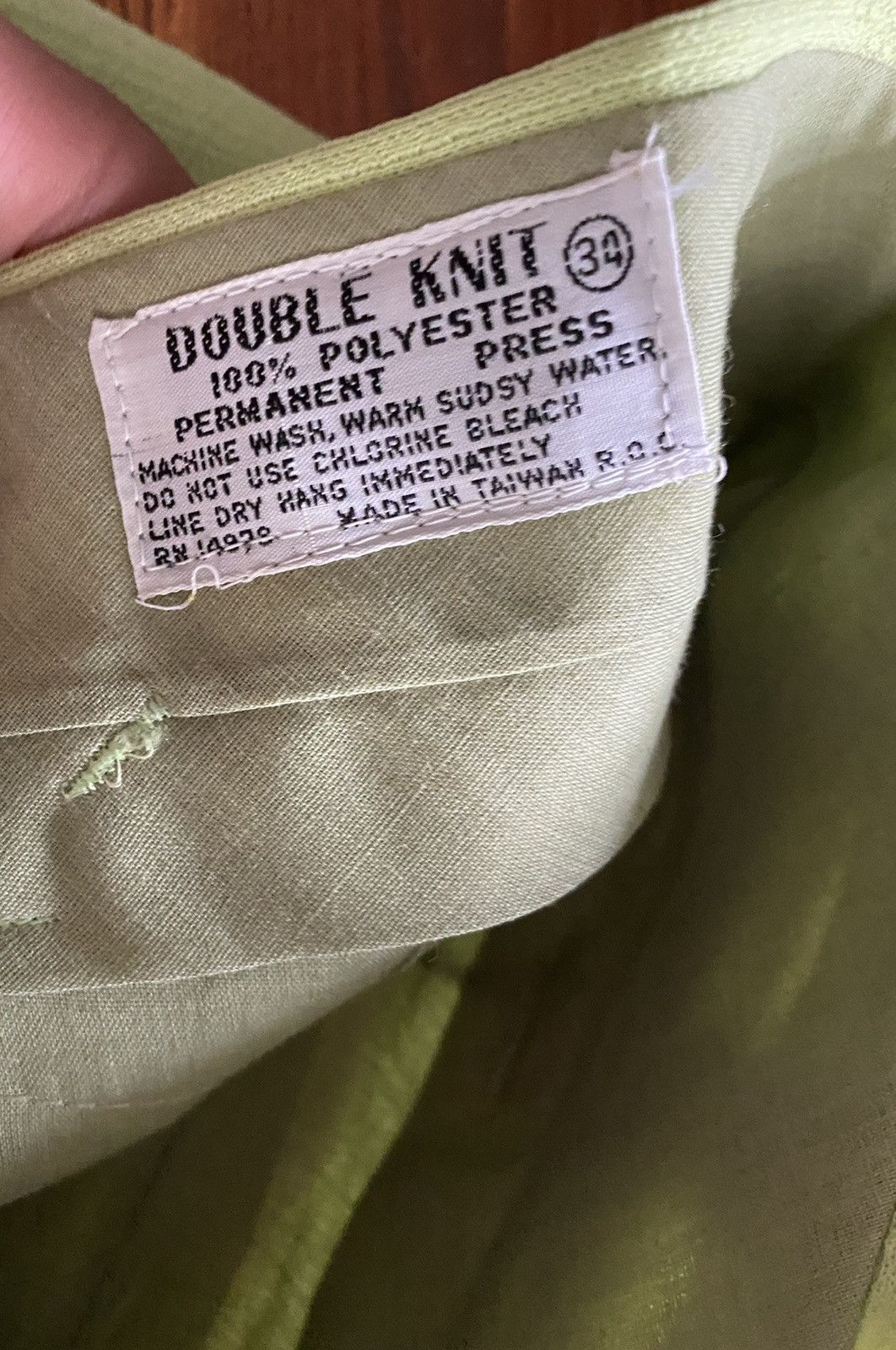 Vintage Vintage NWT 60’s Double Knit Yellow Green Polyester Shorts Size US 33 - 4 Thumbnail