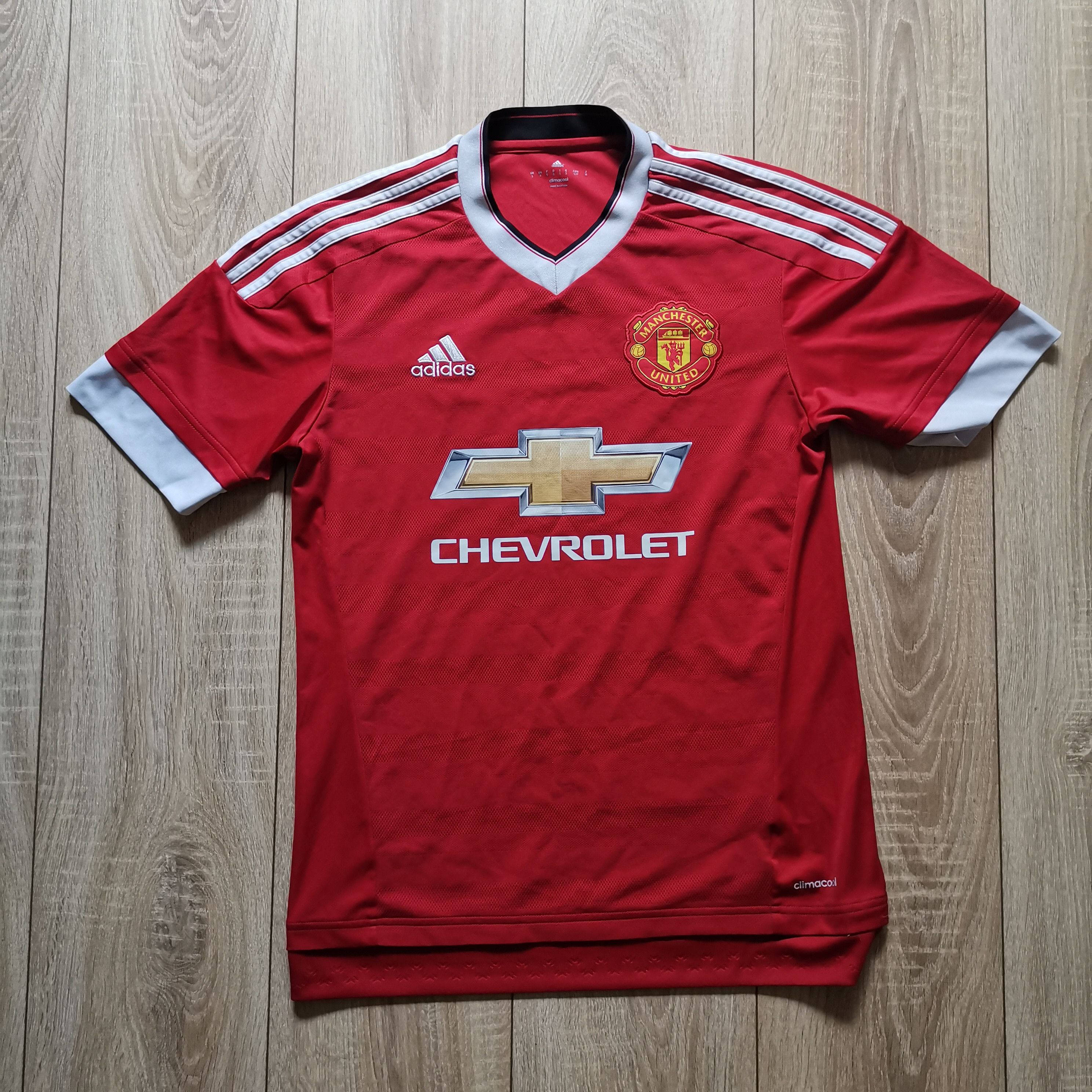 Adidas Adidas Manchester united 2015 2016 home jersey soccer shirt Size US S / EU 44-46 / 1 - 2 Thumbnail