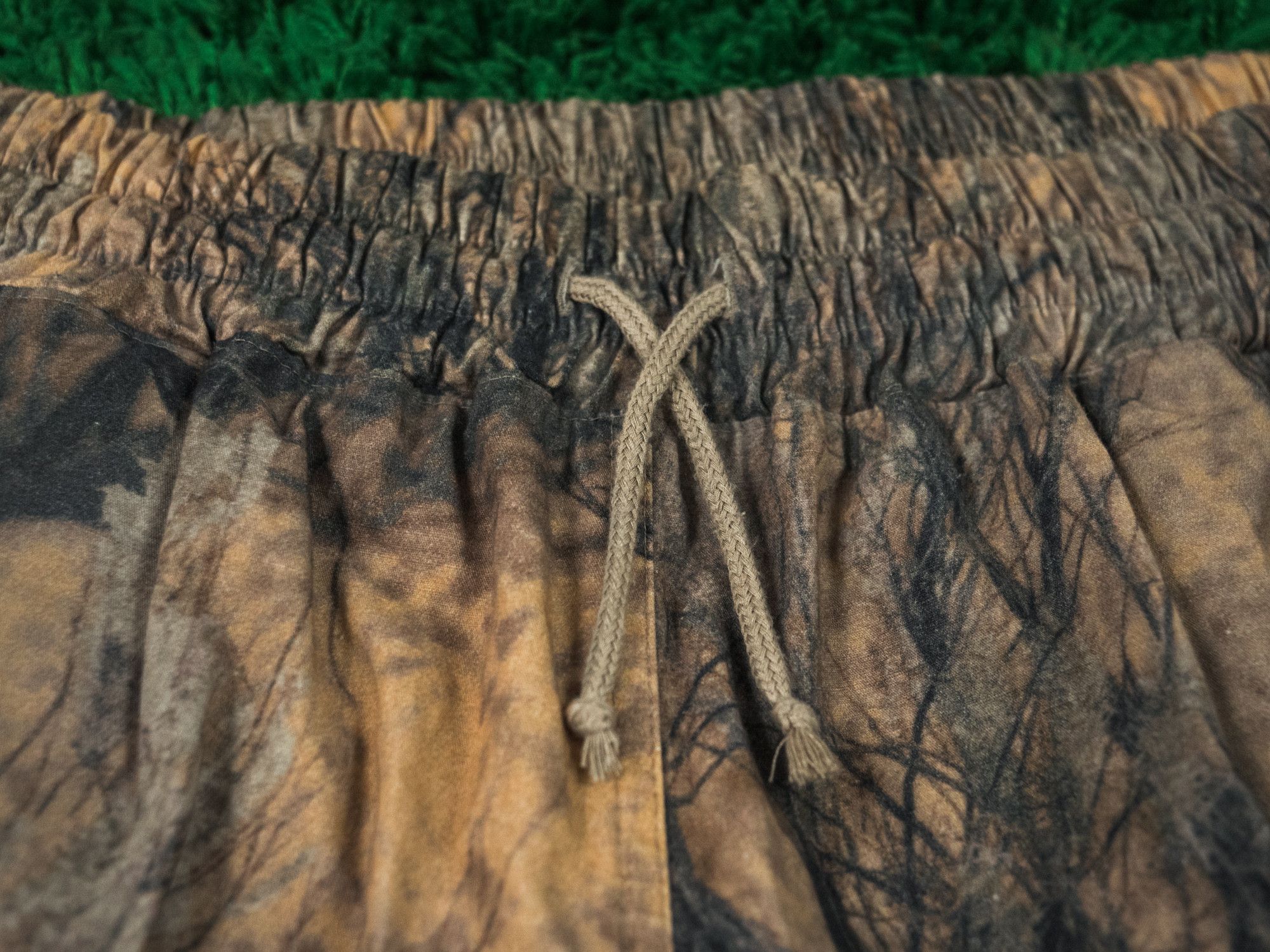 Yeezy Yeezy Season 4 Real Tree Camo Shorts Size US 30 / EU 46 - 5 Thumbnail