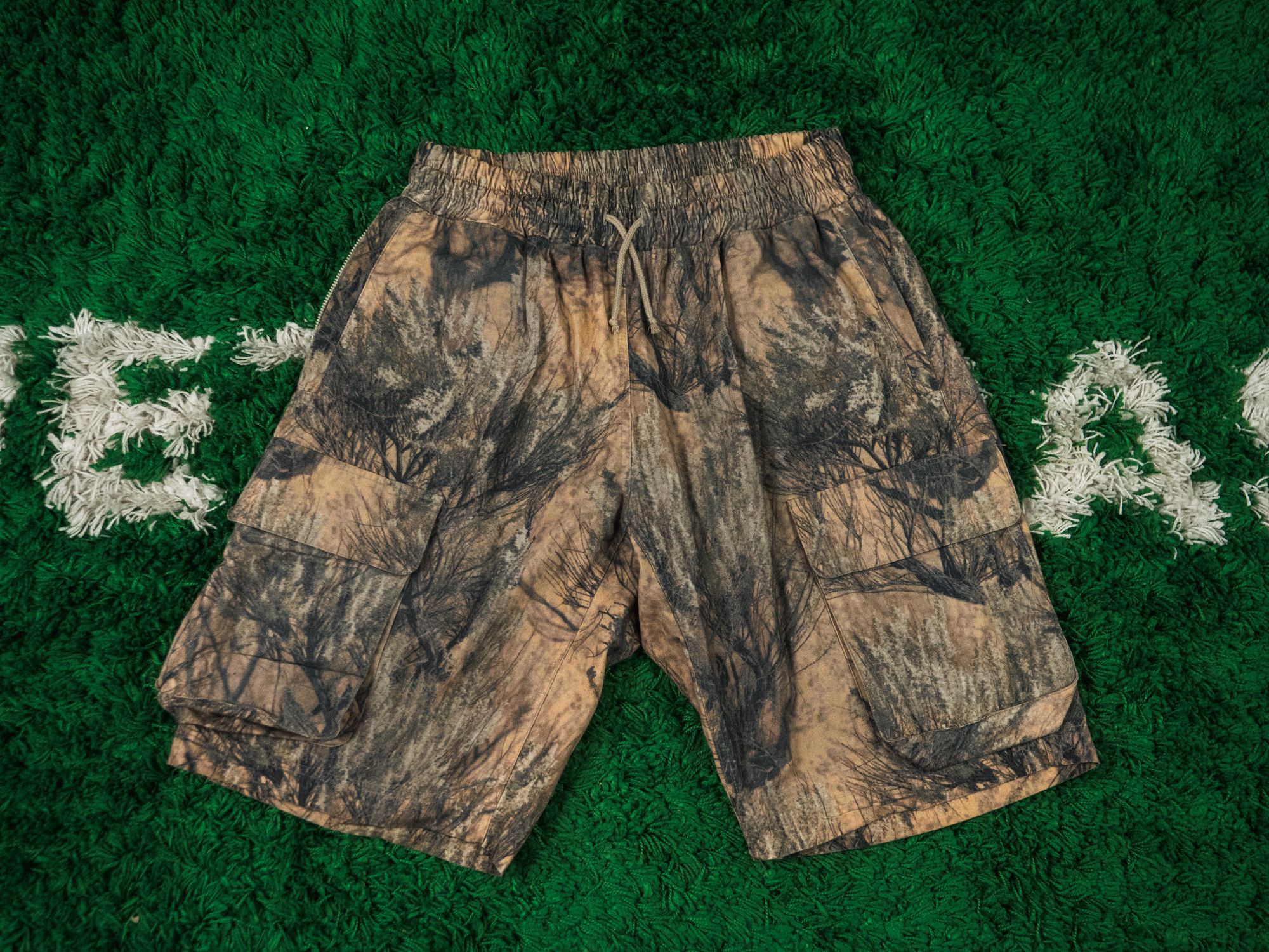 Yeezy Yeezy Season 4 Real Tree Camo Shorts Size US 30 / EU 46 - 1 Thumbnail