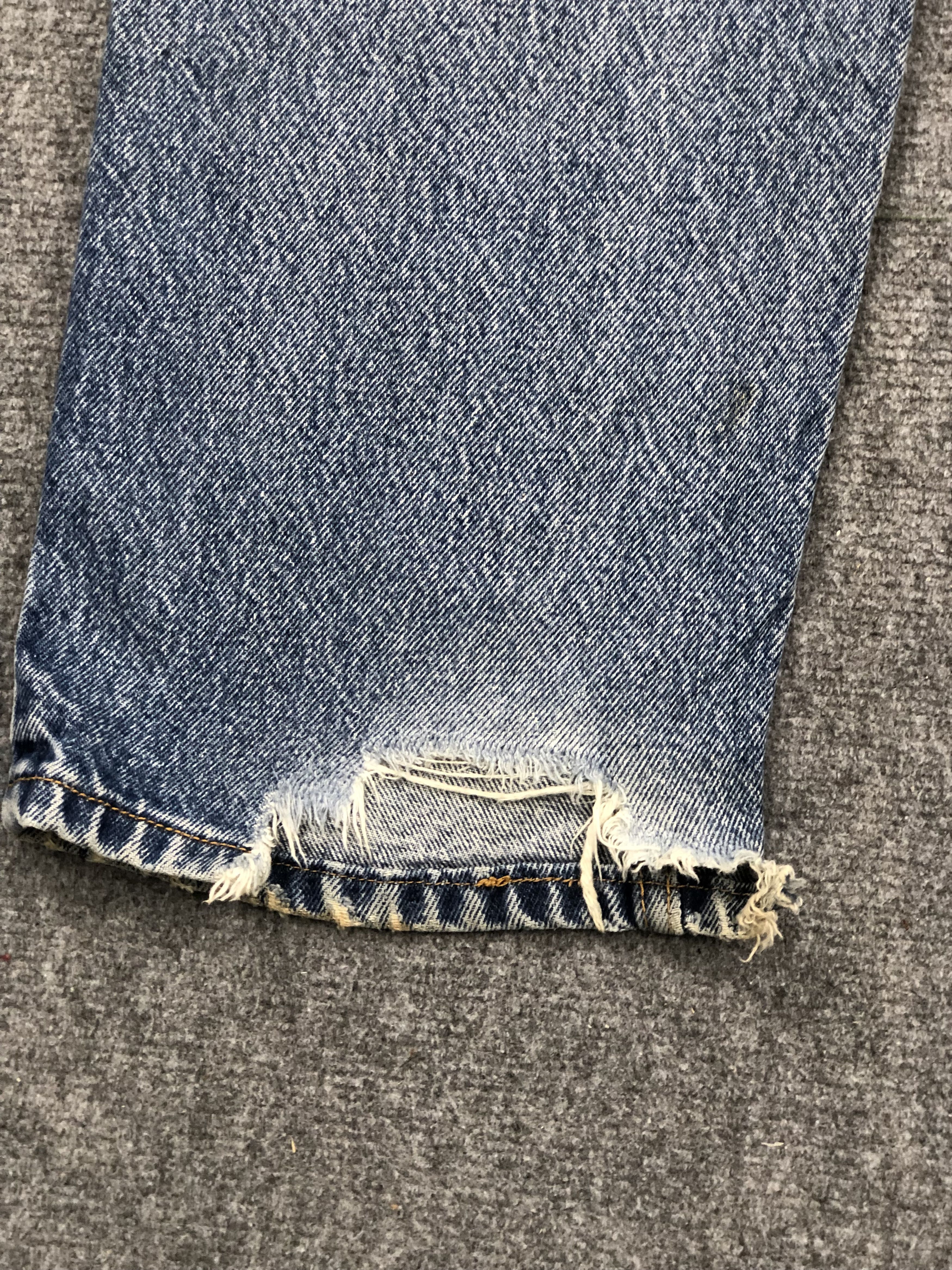 Levi's Vintage Levis 505 Faded Blue Jeans DP1577 Size US 37 - 13 Thumbnail