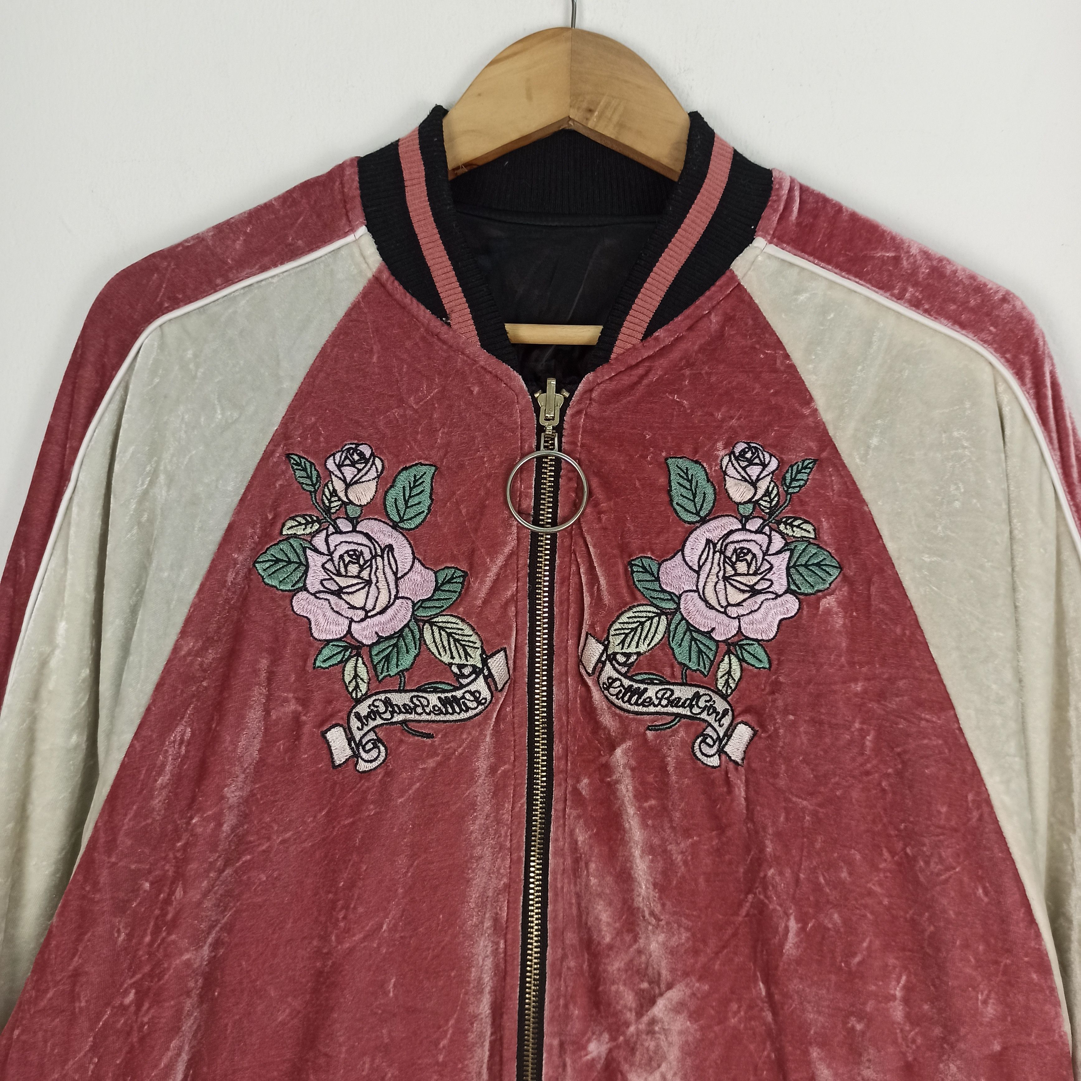 Japanese Brand Rare Reversible Sukajan Rose Logo Embroidery Bomber Size M / US 6-8 / IT 42-44 - 2 Thumbnail