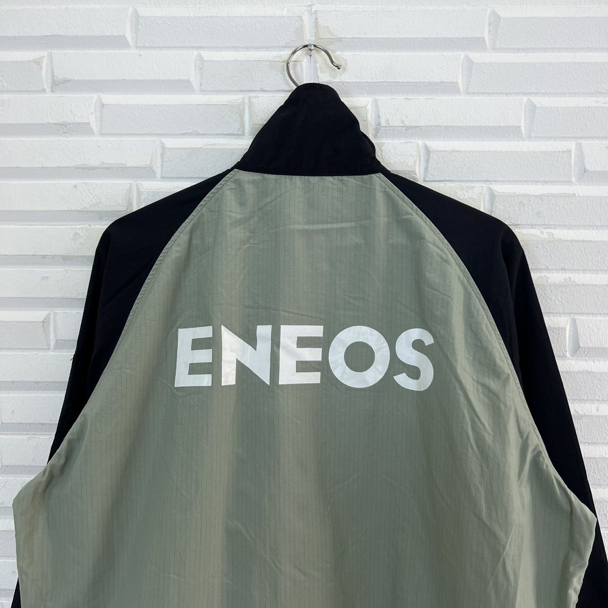 Japanese Brand VINTAGE ENEOS BOMBER JACKET STYLE BIG LOGO WORKER WEAR Size US L / EU 52-54 / 3 - 10 Thumbnail
