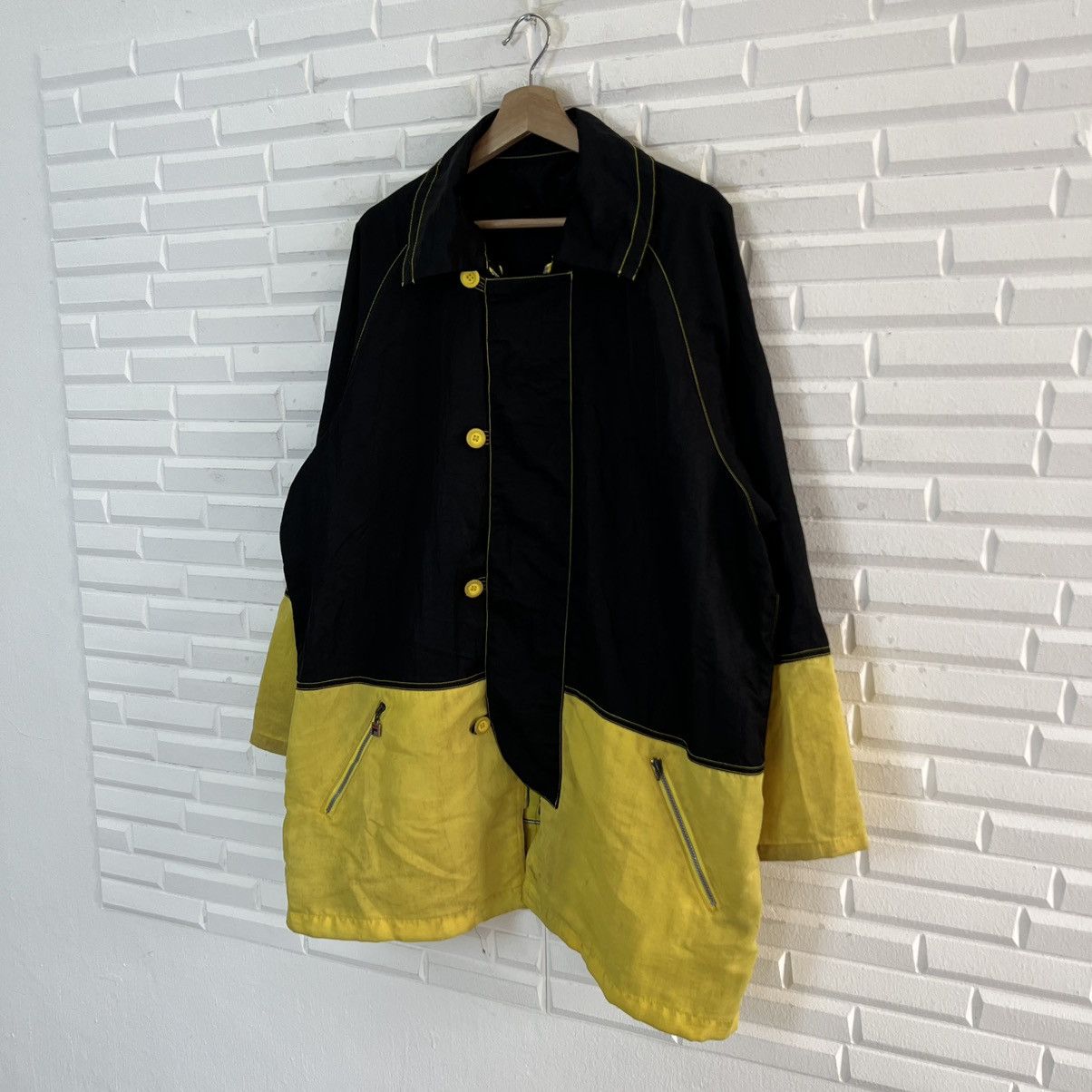 Japanese Brand VINTAGE COACH JACKET FILA BIG LOGO HOODIE STREETWEAR STYLE Size US M / EU 48-50 / 2 - 3 Thumbnail