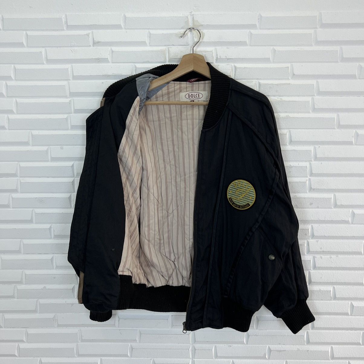 Japanese Brand VINTAGE DOLCE WITH MUCH INTEREST BIG LOGO BOMBER JACKET Size US L / EU 52-54 / 3 - 13 Thumbnail