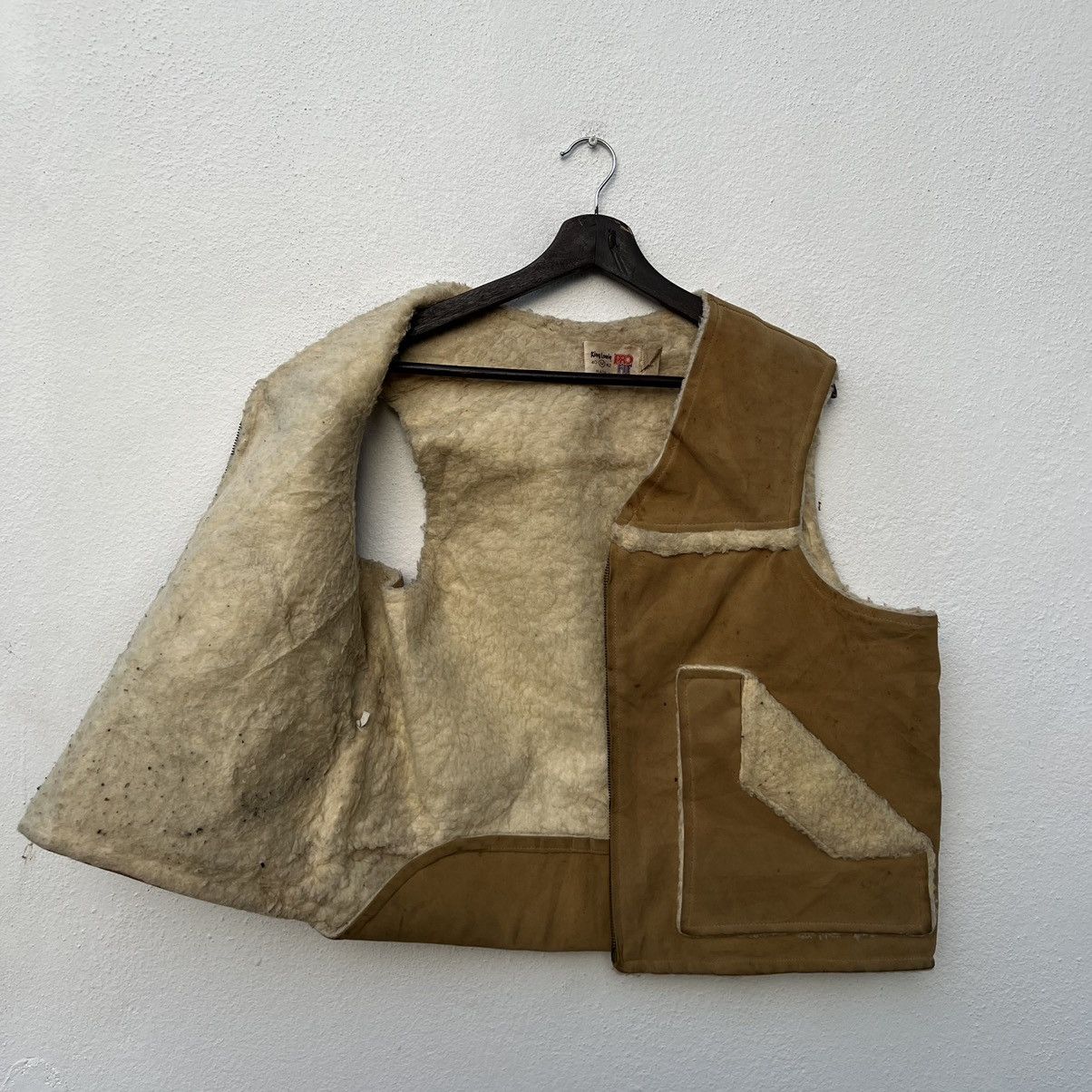 Leather VINTAGE KING LOUIE LEATHER PATCHWORK VEST WORKER WEAR Size US M / EU 48-50 / 2 - 9 Thumbnail