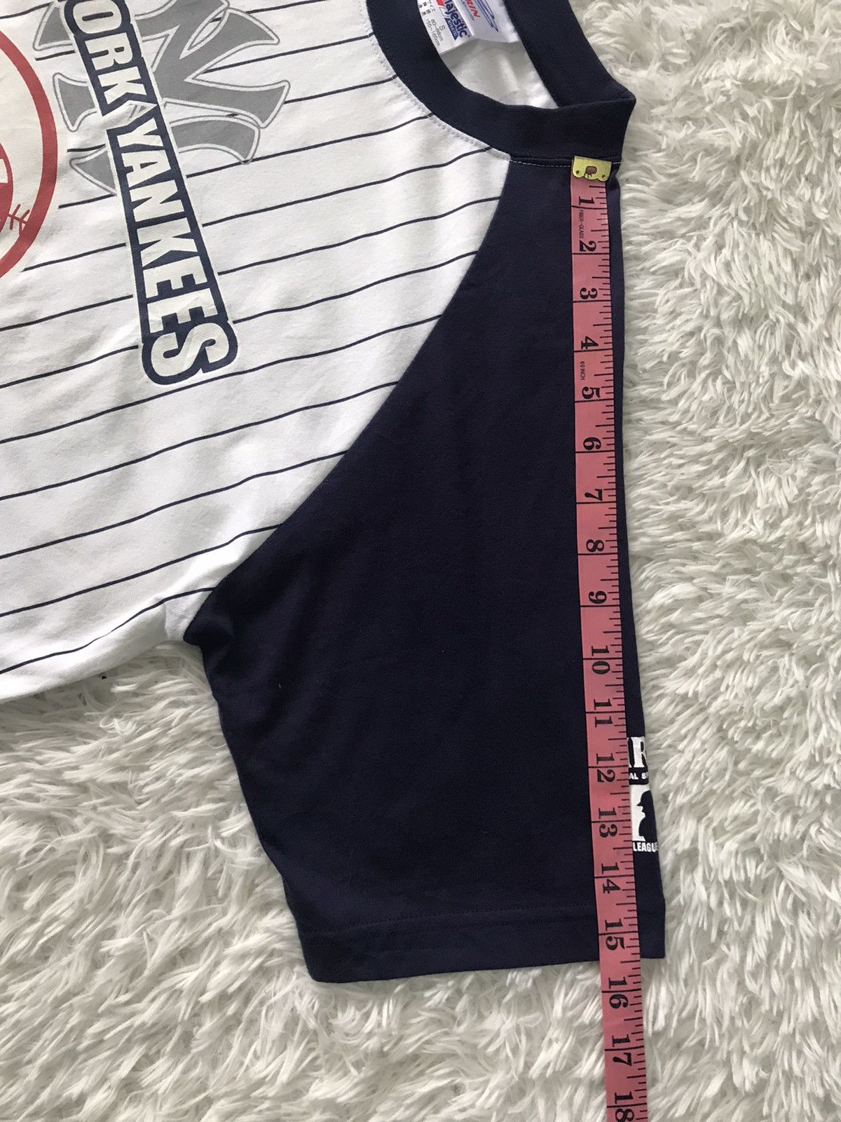 Majestic 💥Steals💥Big Printed New York Yankees Tee Size US S / EU 44-46 / 1 - 9 Thumbnail