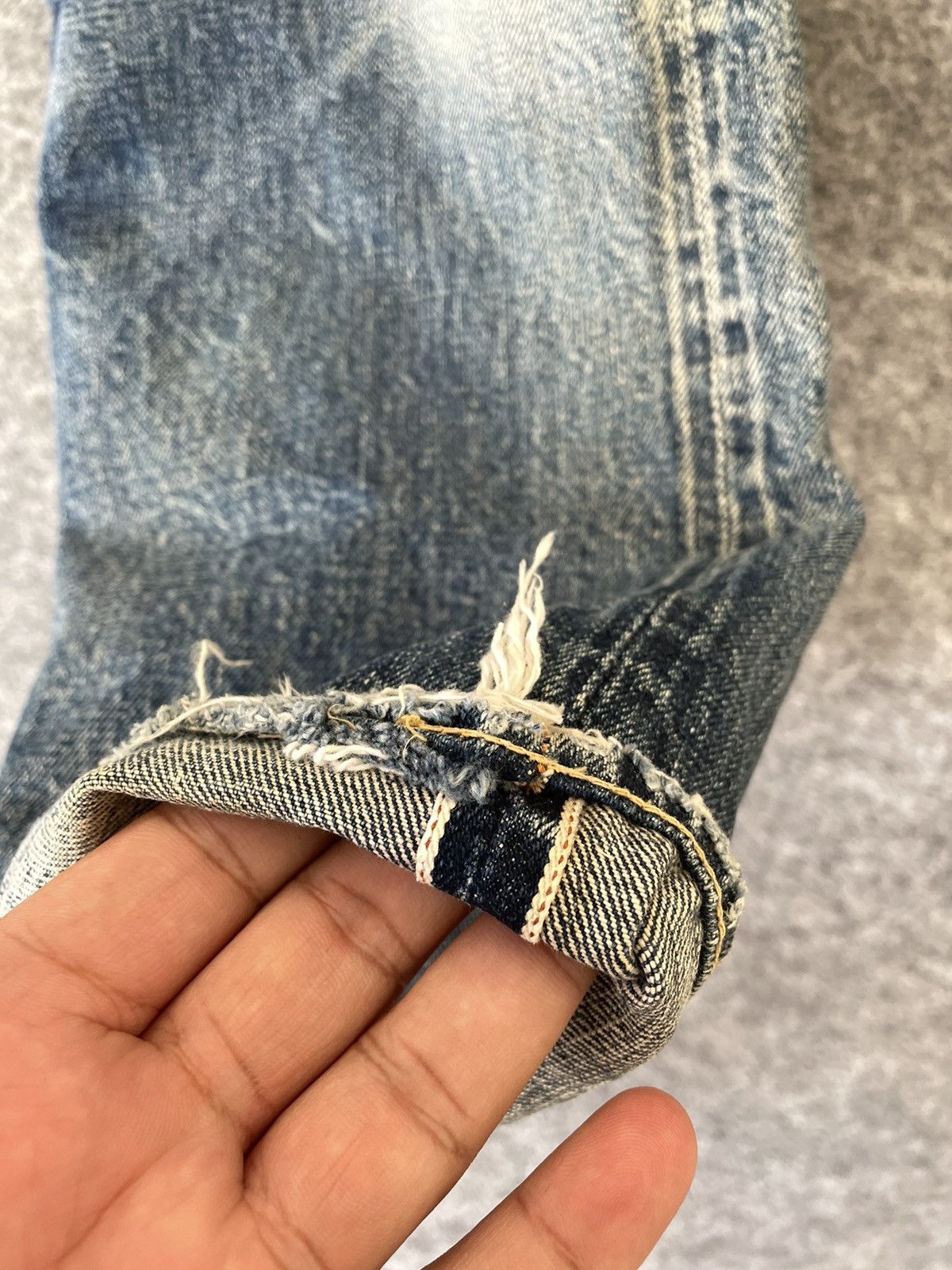 Denime VINTAGE DISSTRESSED DENIME Size US 29 - 16 Thumbnail
