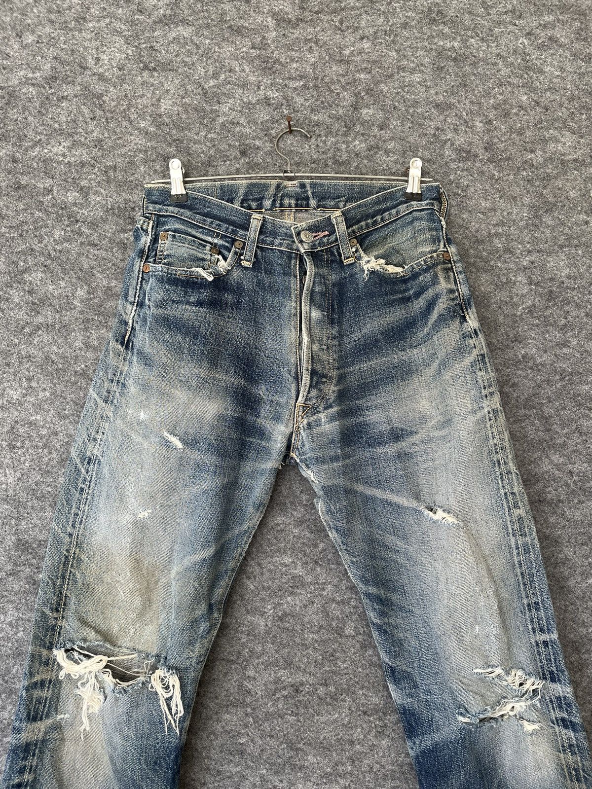 Denime VINTAGE DISSTRESSED DENIME Size US 29 - 2 Thumbnail