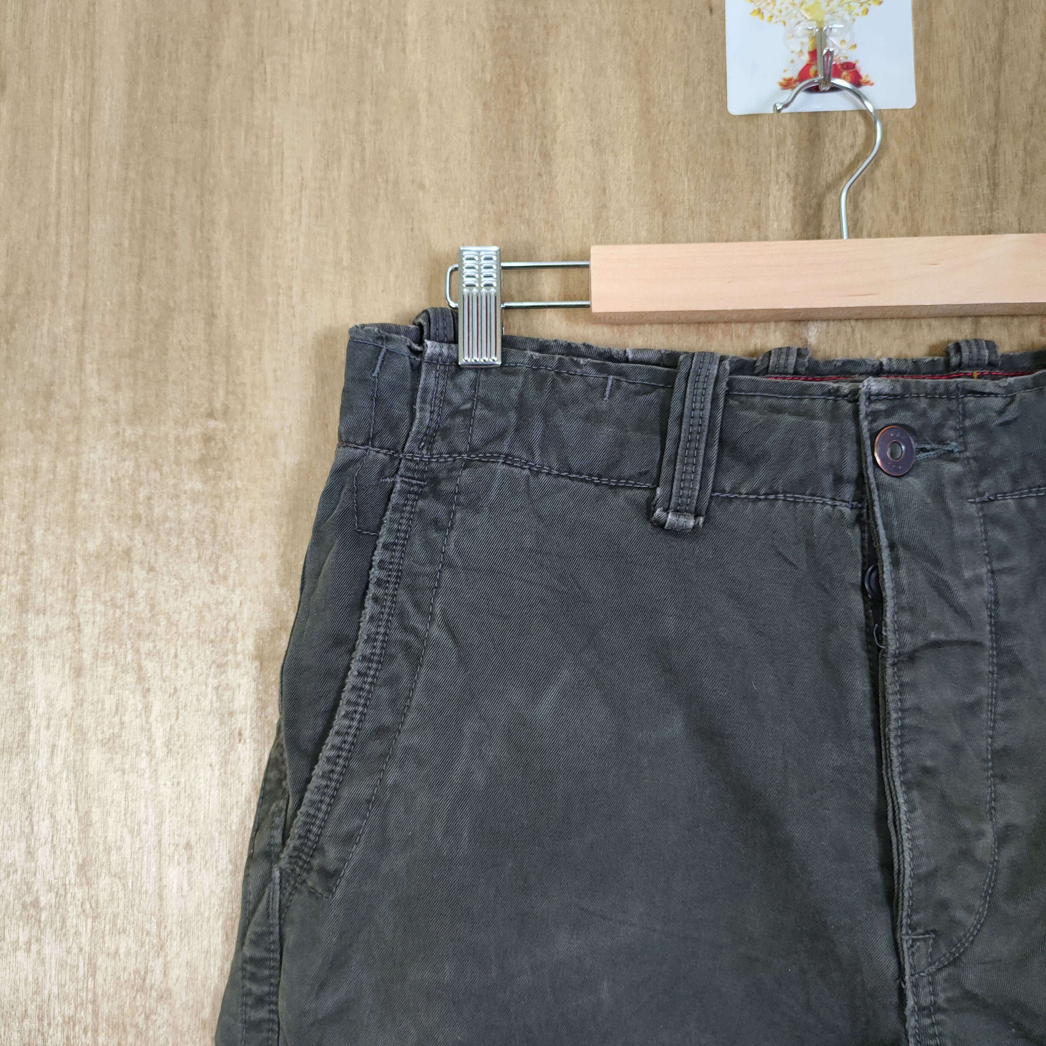 Japanese Brand VINTAGE JAPANESE FADED BLACK MILITARY FLARE CARGO PANTS Size US 29 - 6 Thumbnail