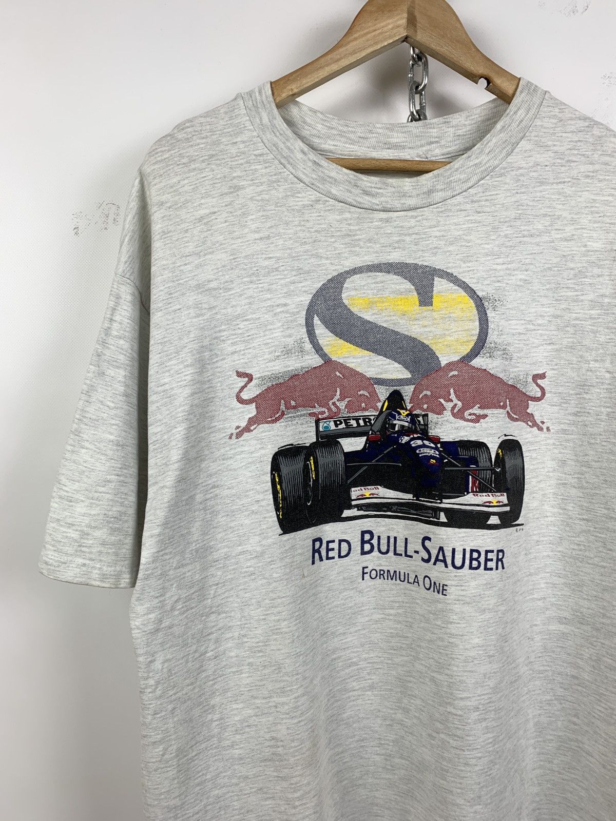 Red Bull 1995 Vintage Red Bull Sauber Formula 1 One Ford T-Shirt Size US XL / EU 56 / 4 - 4 Thumbnail