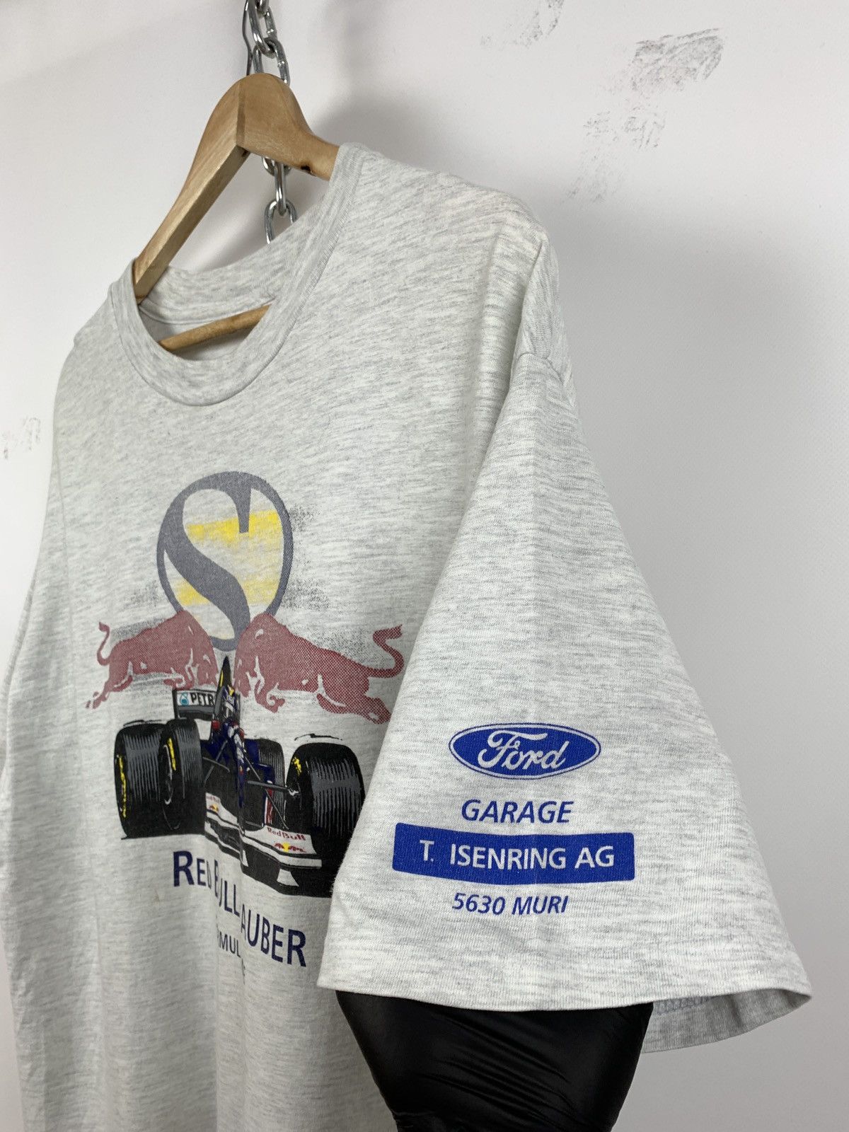 Red Bull 1995 Vintage Red Bull Sauber Formula 1 One Ford T-Shirt Size US XL / EU 56 / 4 - 7 Thumbnail