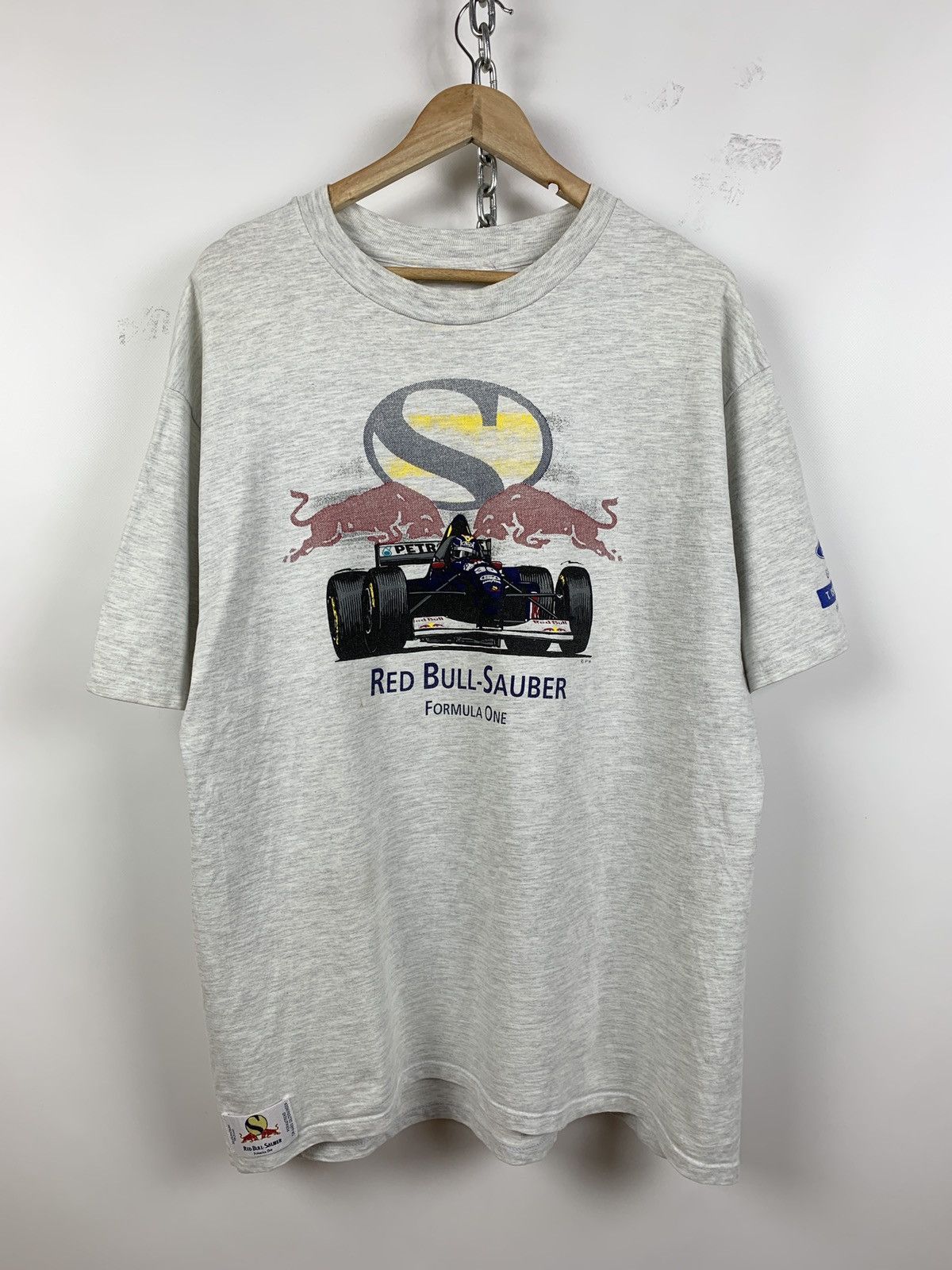 Red Bull 1995 Vintage Red Bull Sauber Formula 1 One Ford T-Shirt Size US XL / EU 56 / 4 - 3 Thumbnail