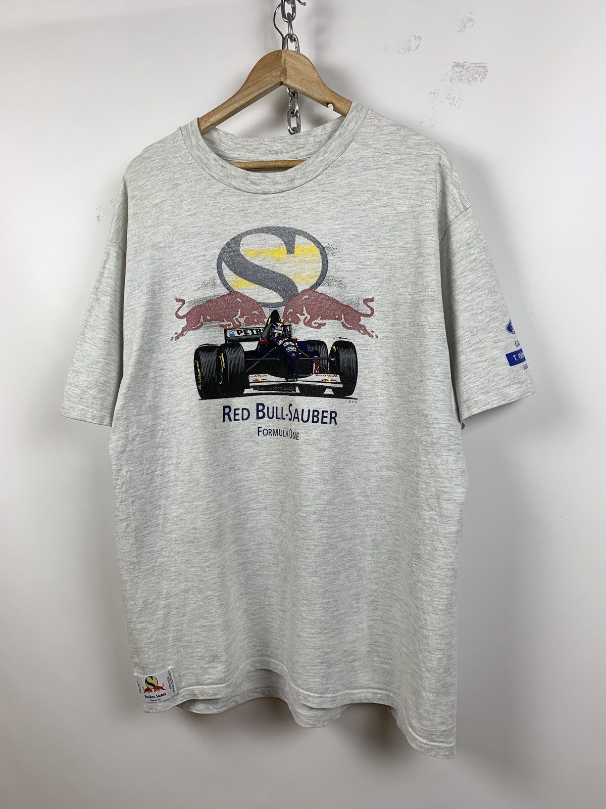 Red Bull 1995 Vintage Red Bull Sauber Formula 1 One Ford T-Shirt Size US XL / EU 56 / 4 - 6 Thumbnail