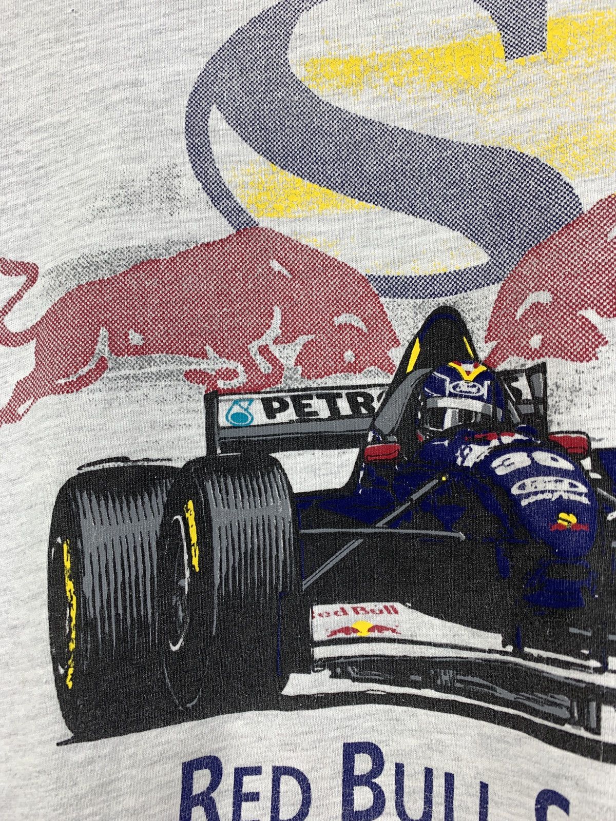 Red Bull 1995 Vintage Red Bull Sauber Formula 1 One Ford T-Shirt Size US XL / EU 56 / 4 - 11 Thumbnail