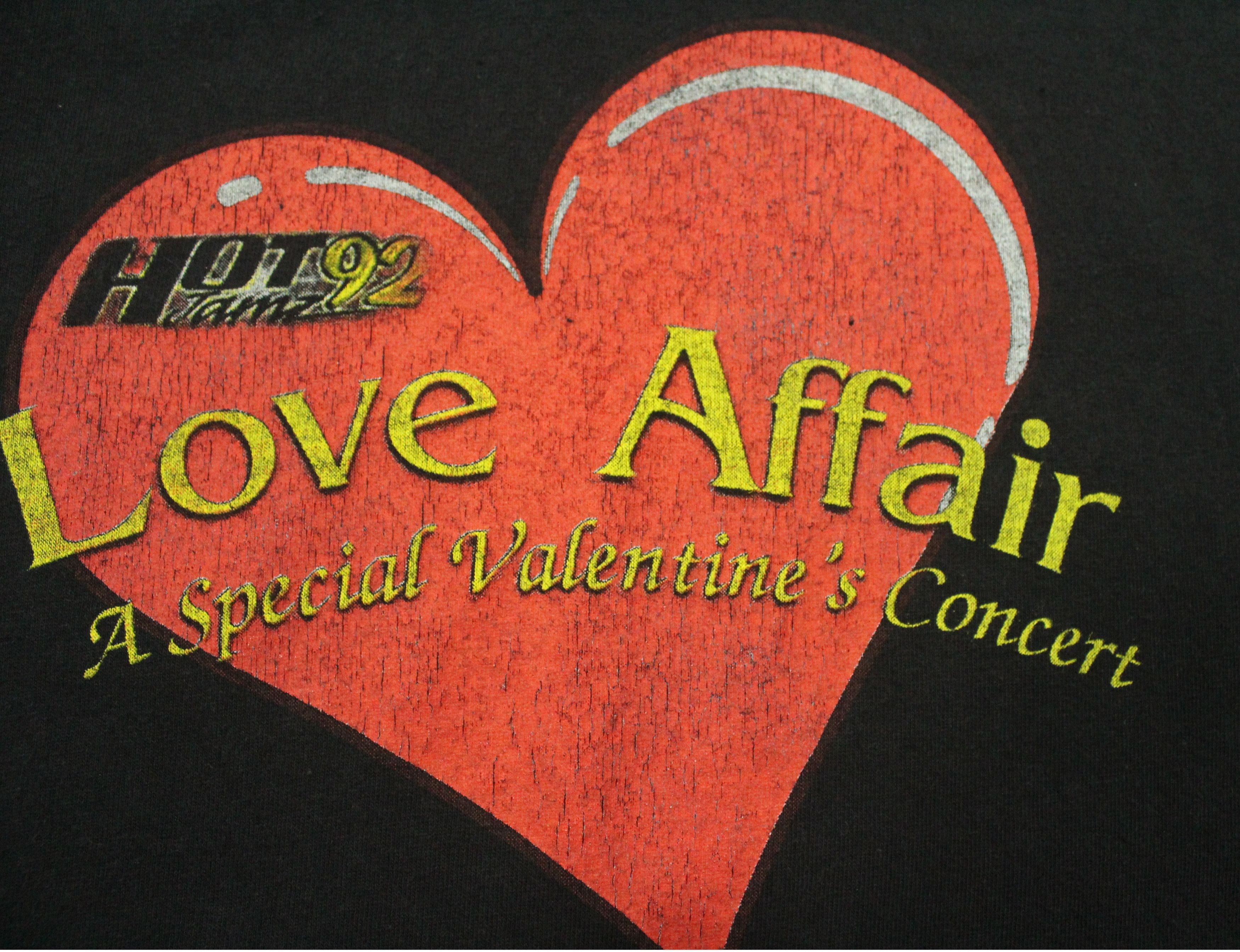 Band Tees × Rap Tees × Vintage Faded Vintage VALENTINE'S CONCERT T Shirt The Love Affair Size US XL / EU 56 / 4 - 13 Thumbnail