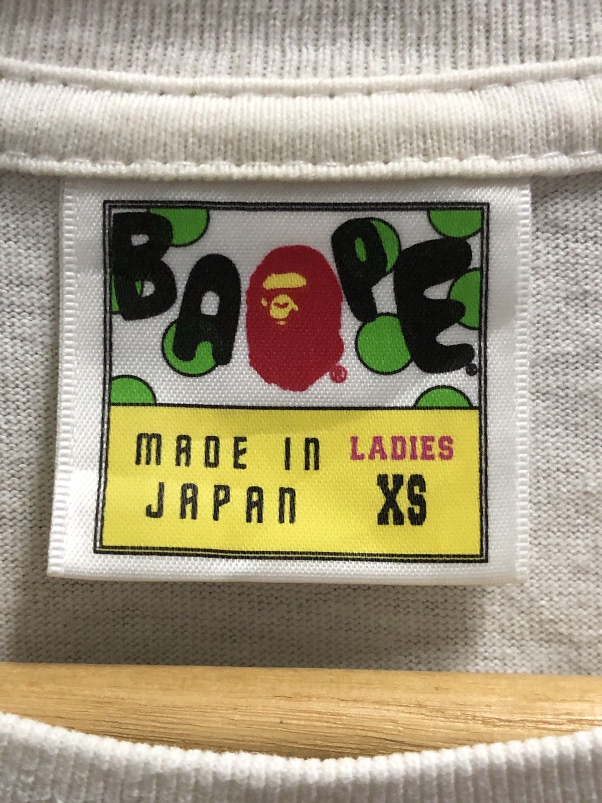 Bape 🔥A Bathing Ape Big Logo Tee Size XS / US 0-2 / IT 36-38 - 4 Thumbnail