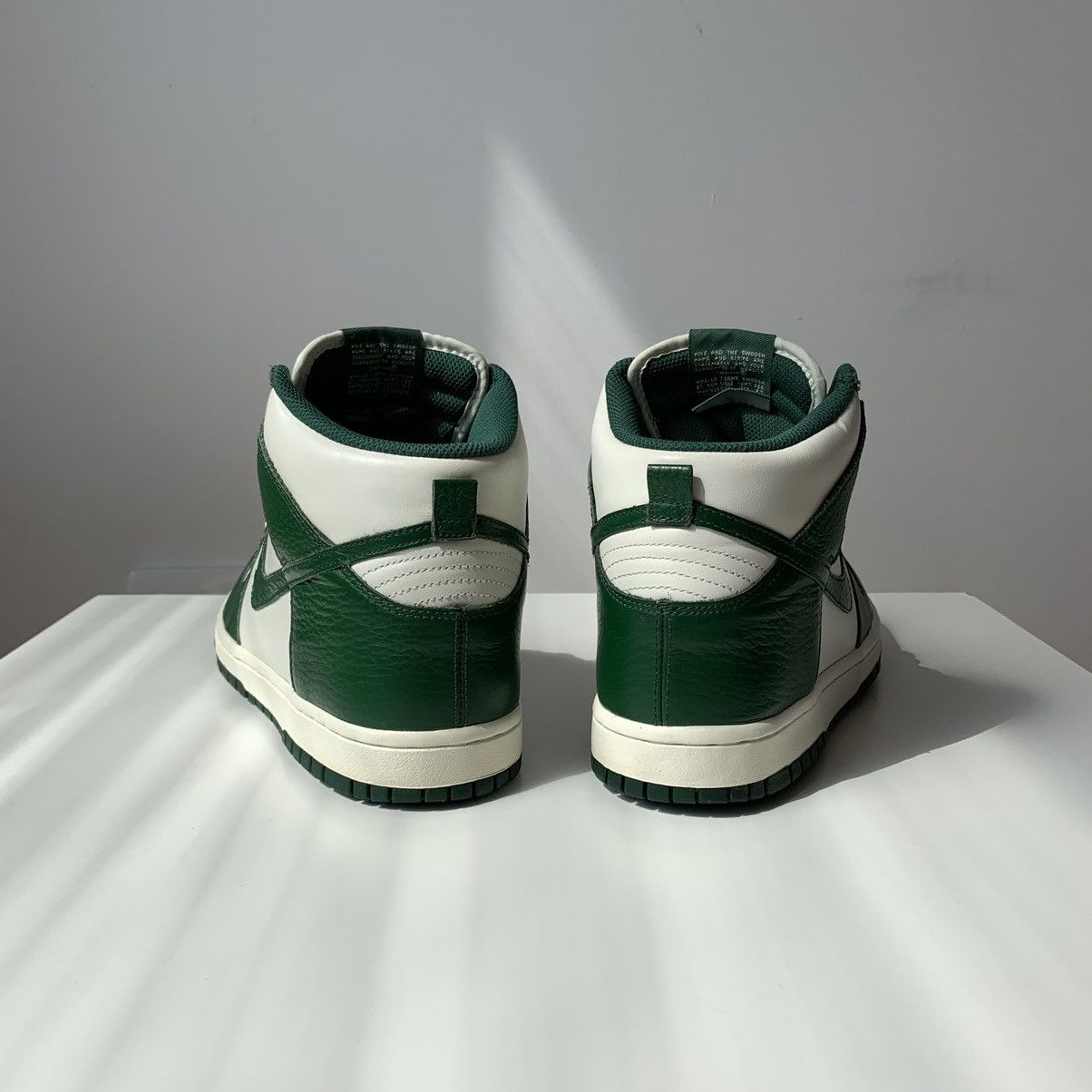 Nike 2011 Nike Dunk High Gorge Green Sail Pack Size US 8.5 / EU 41-42 - 8 Thumbnail