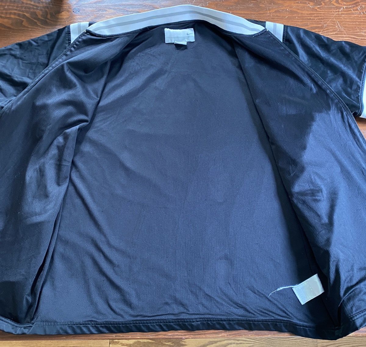 Nike Vintage Nike Air Revolution Short Sleeve Warm Up Jacket Size US XXL / EU 58 / 5 - 9 Thumbnail
